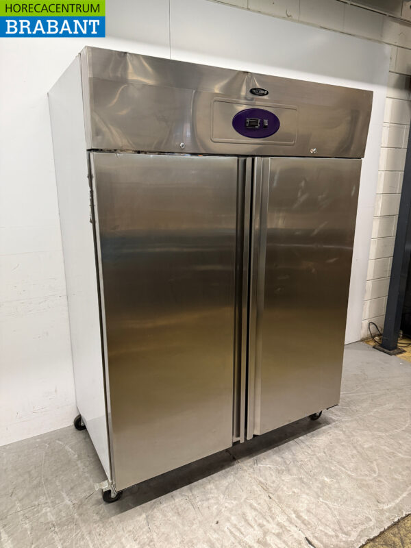 Stainless steel Tefcold Double Door Freezer 1004 liters Mobile 230V Horeca - Image 3