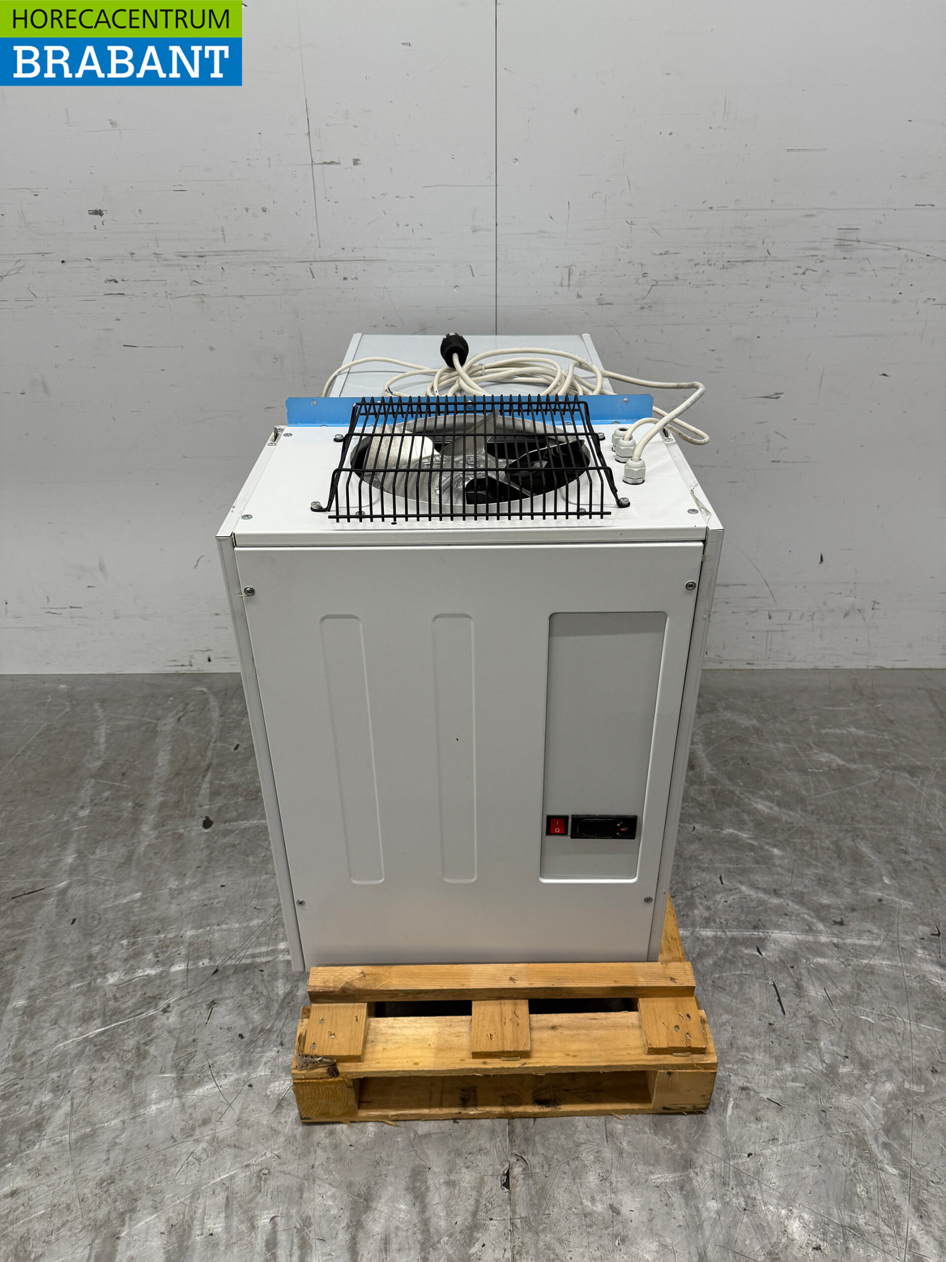 Combisteel Refrigeration Unit Refrigeration Unit Plug-in Monoblock Wall Unit 8.3 m3 230V Horeca