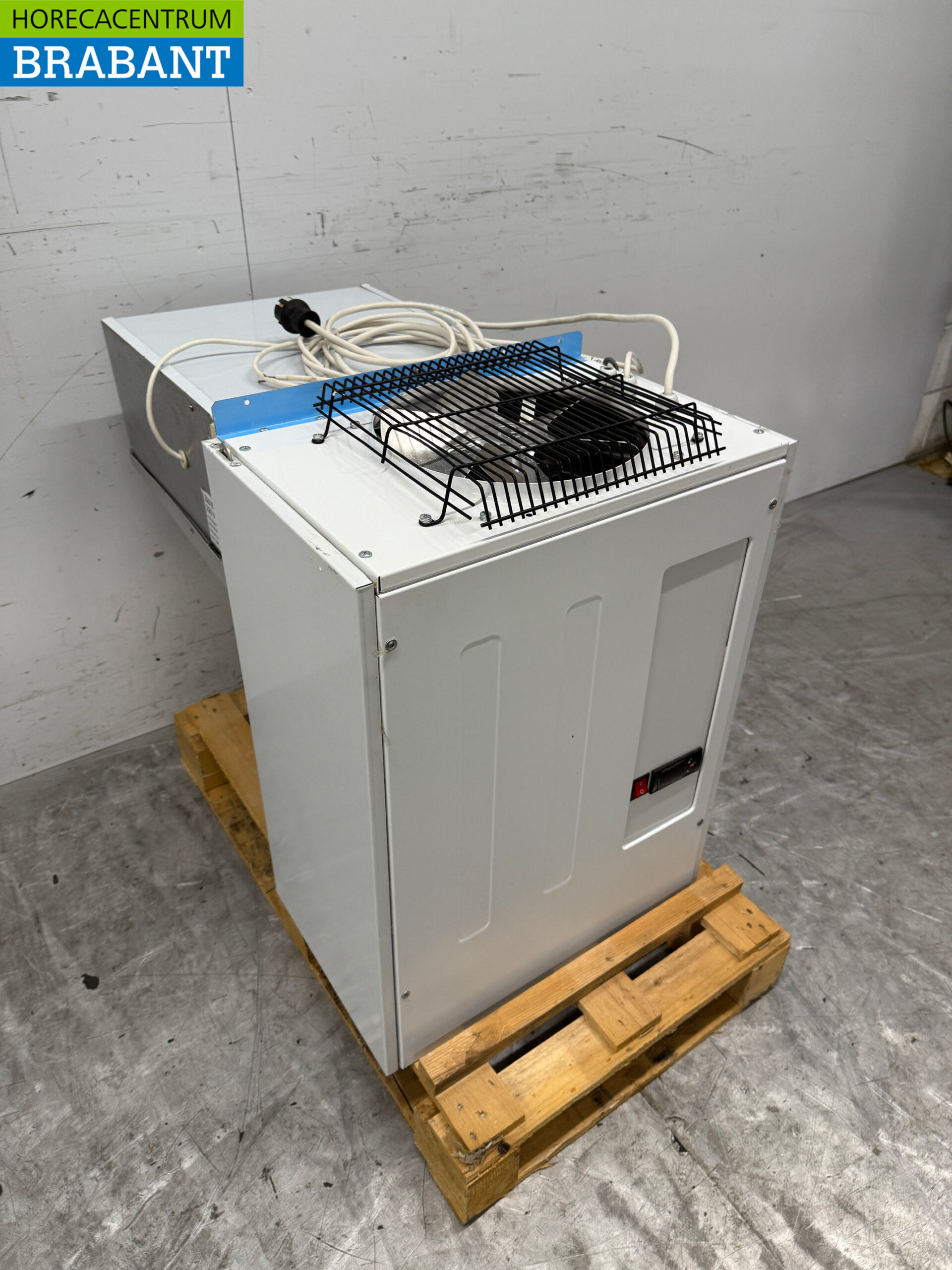 Combisteel Refrigeration Unit Refrigeration Unit Plug-in Monoblock Wall Unit 8.3 m3 230V Horeca - Image 3