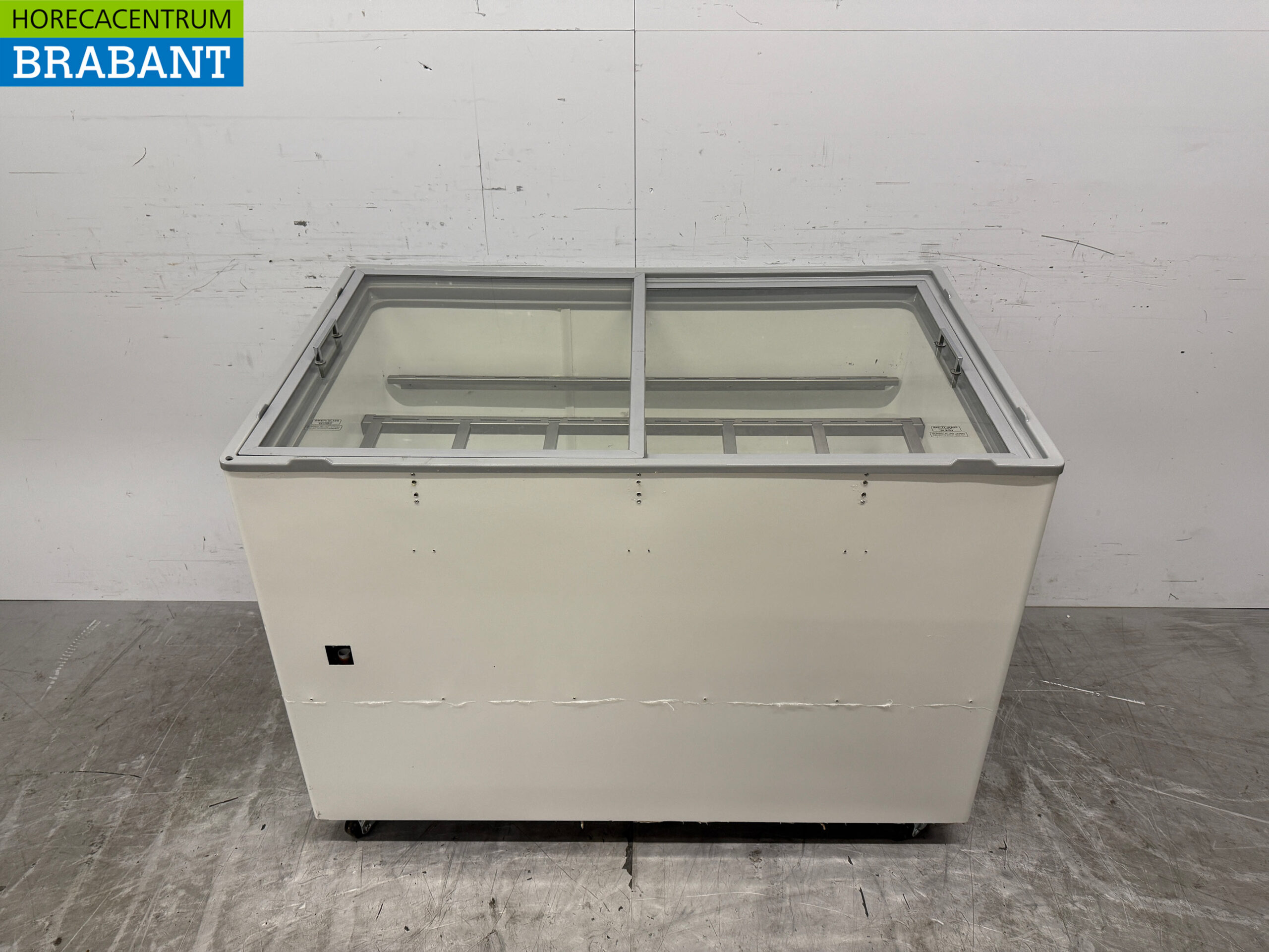 Mobile Combisteel Ibiza Scoop ice cream display case 8 trays 230V Horeca