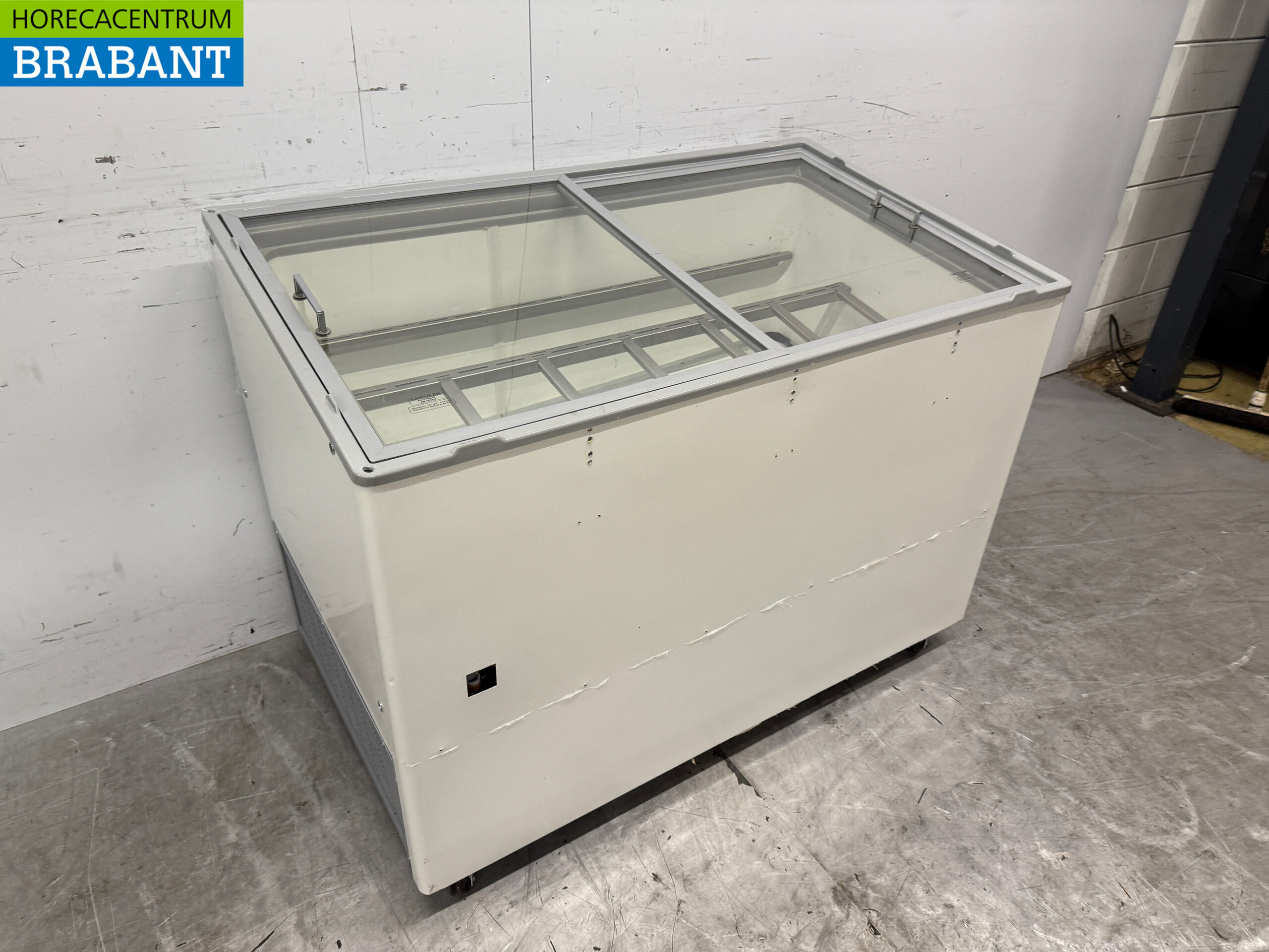 Mobile Combisteel Ibiza Scoop ice cream display case 8 trays 230V Horeca - Image 3