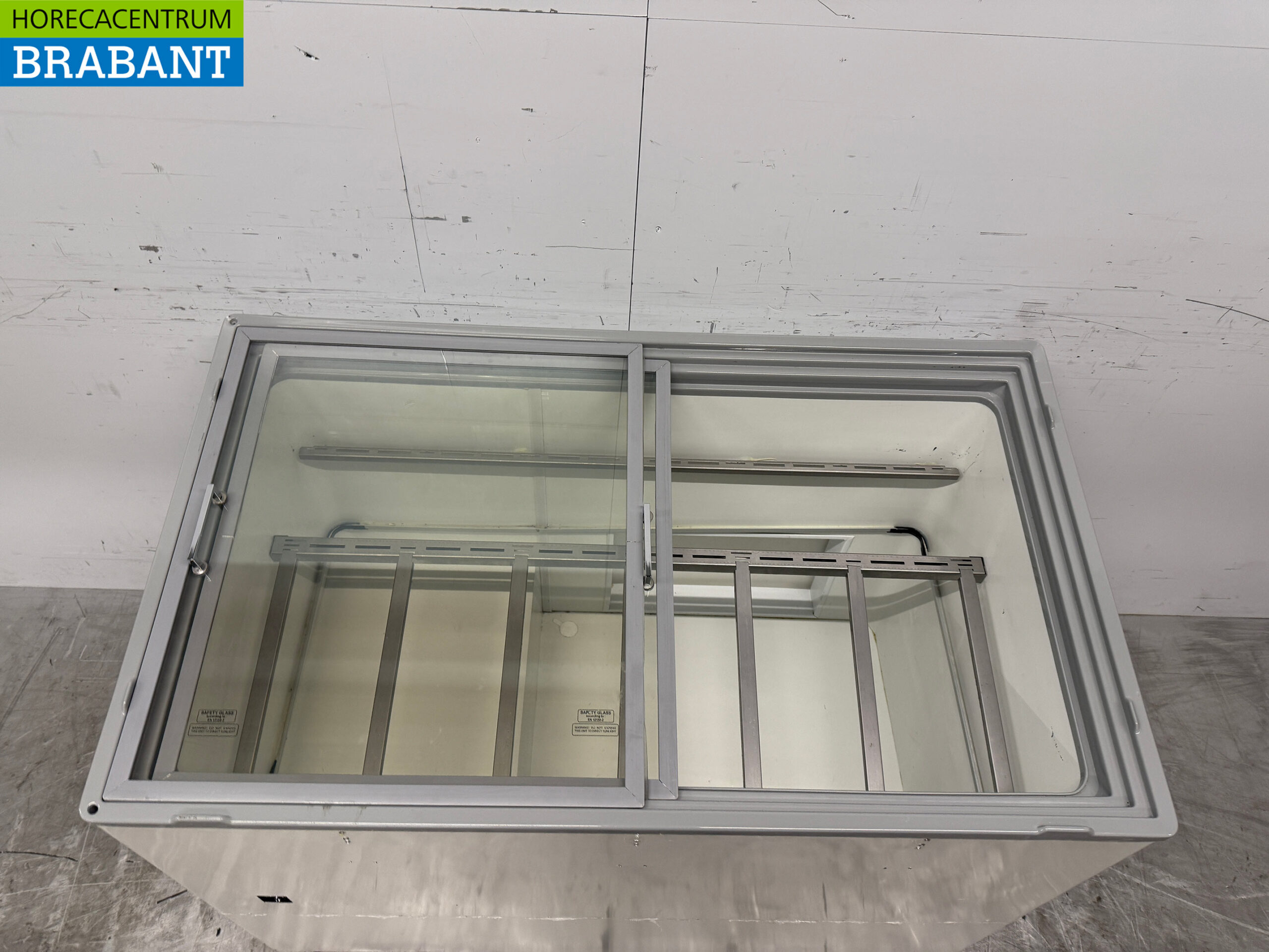 Mobile Combisteel Ibiza Scoop ice cream display case 8 trays 230V Horeca - Image 5