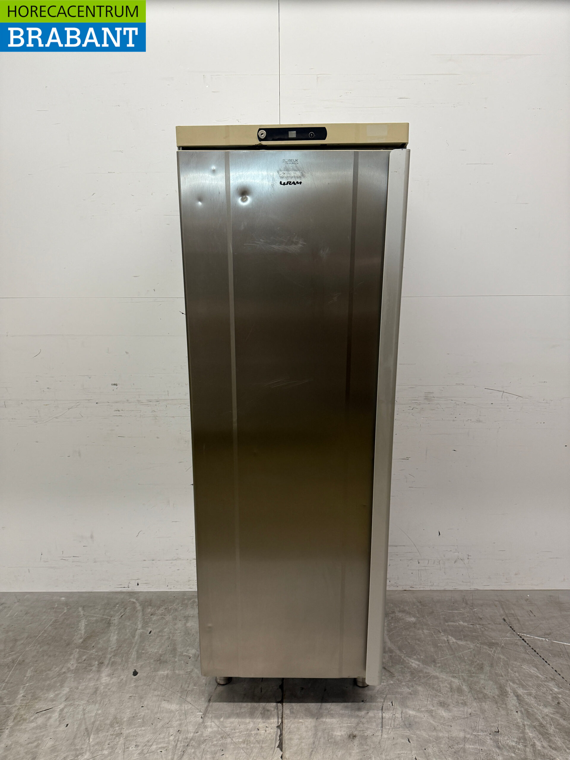 Stainless steel Gram Refrigeration 346 liters 230V Catering