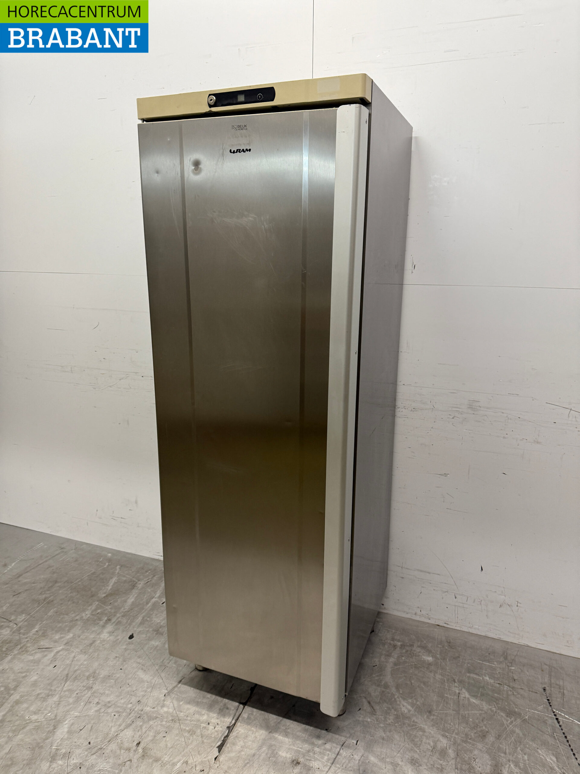 Stainless steel Gram Refrigeration 346 liters 230V Catering - Image 2
