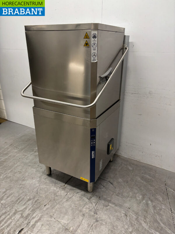 Stainless steel Zanussi Sliding dishwasher with drain pump 400V Catering - Image 4