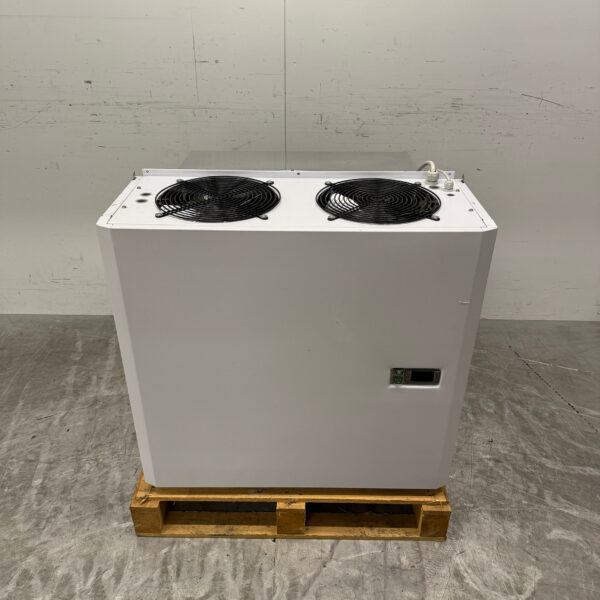 Combisteel Refrigeration Unit Refrigeration Unit Plug-in Monoblock Wall Unit 22.5 m3 230V Horeca