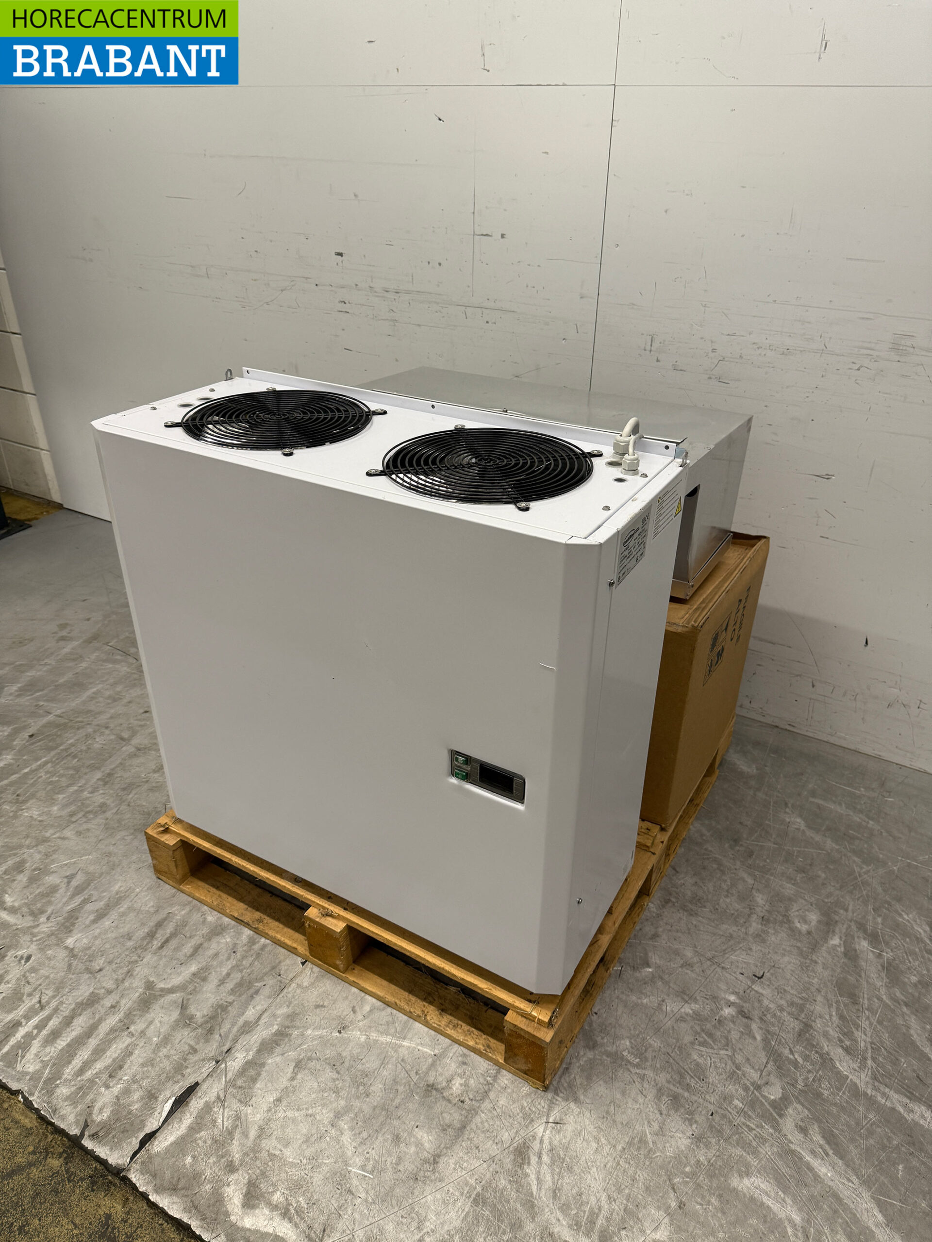 Combisteel Refrigeration Unit Refrigeration Unit Plug-in Monoblock Wall Unit 22.5 m3 230V Horeca - Image 2