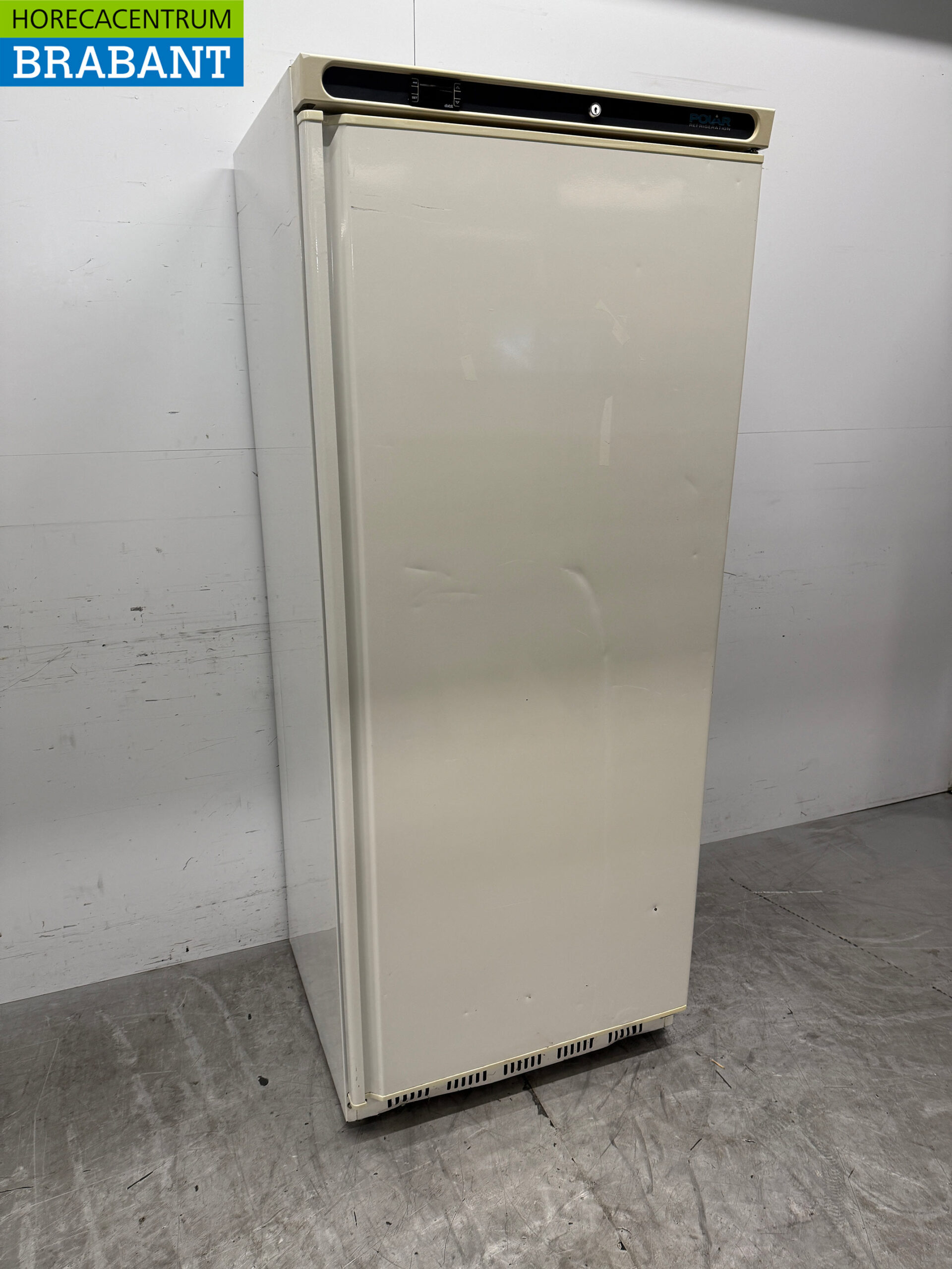 Polar Refrigeration 600 liters 230V Catering - Image 2