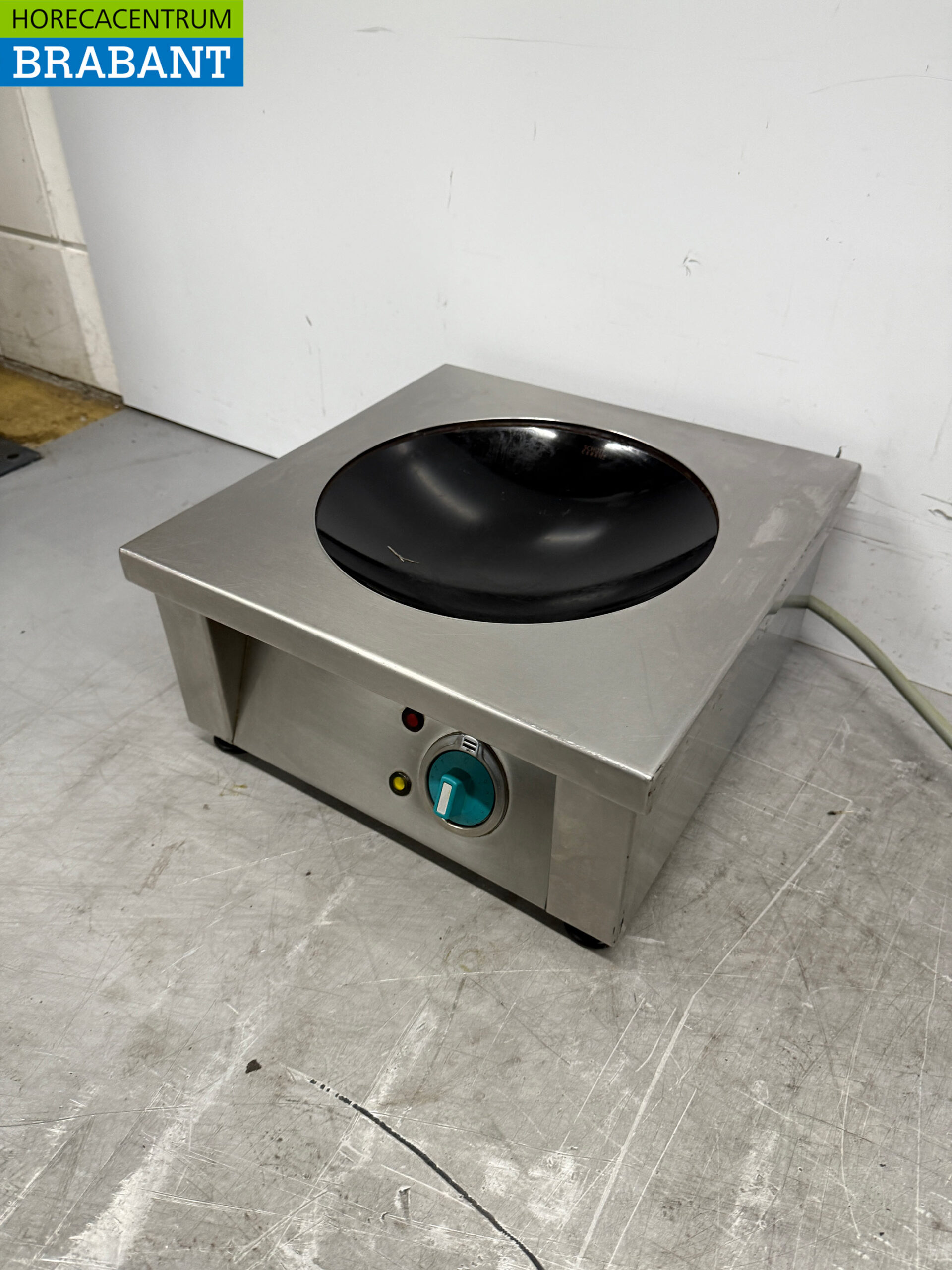 Stainless steel Bohner Induction Wok Wok plate with wok pan 5 kW 400V Horeca - Image 2