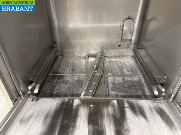 Stainless steel Sink with Foot Control Catering - Image 8