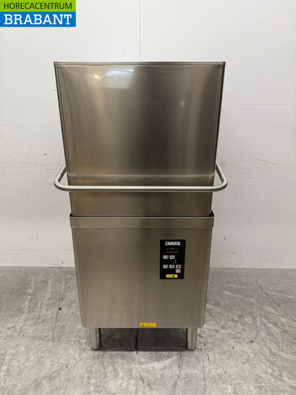 Stainless steel Zanussi Sliding dishwasher 400V Catering