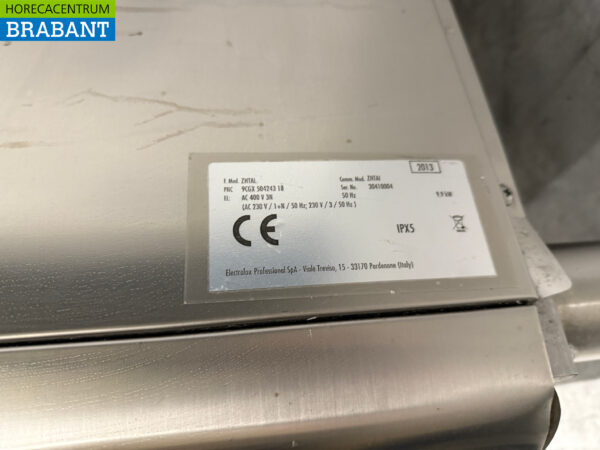 Stainless steel Zanussi Sliding dishwasher 400V Catering - Image 7
