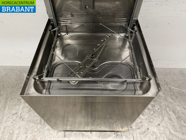 Stainless steel Zanussi Sliding dishwasher 400V Catering - Image 4