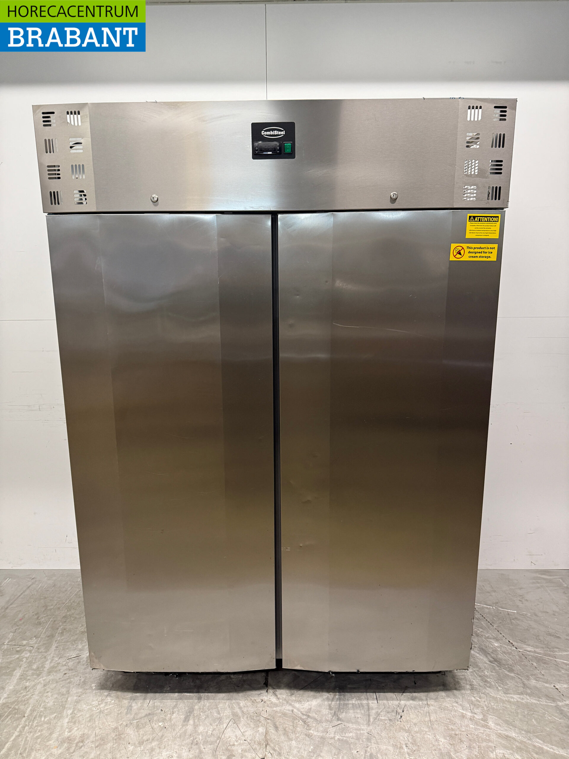 Stainless steel Combisteel Double Door Freezer 1400 liters 230V Horeca