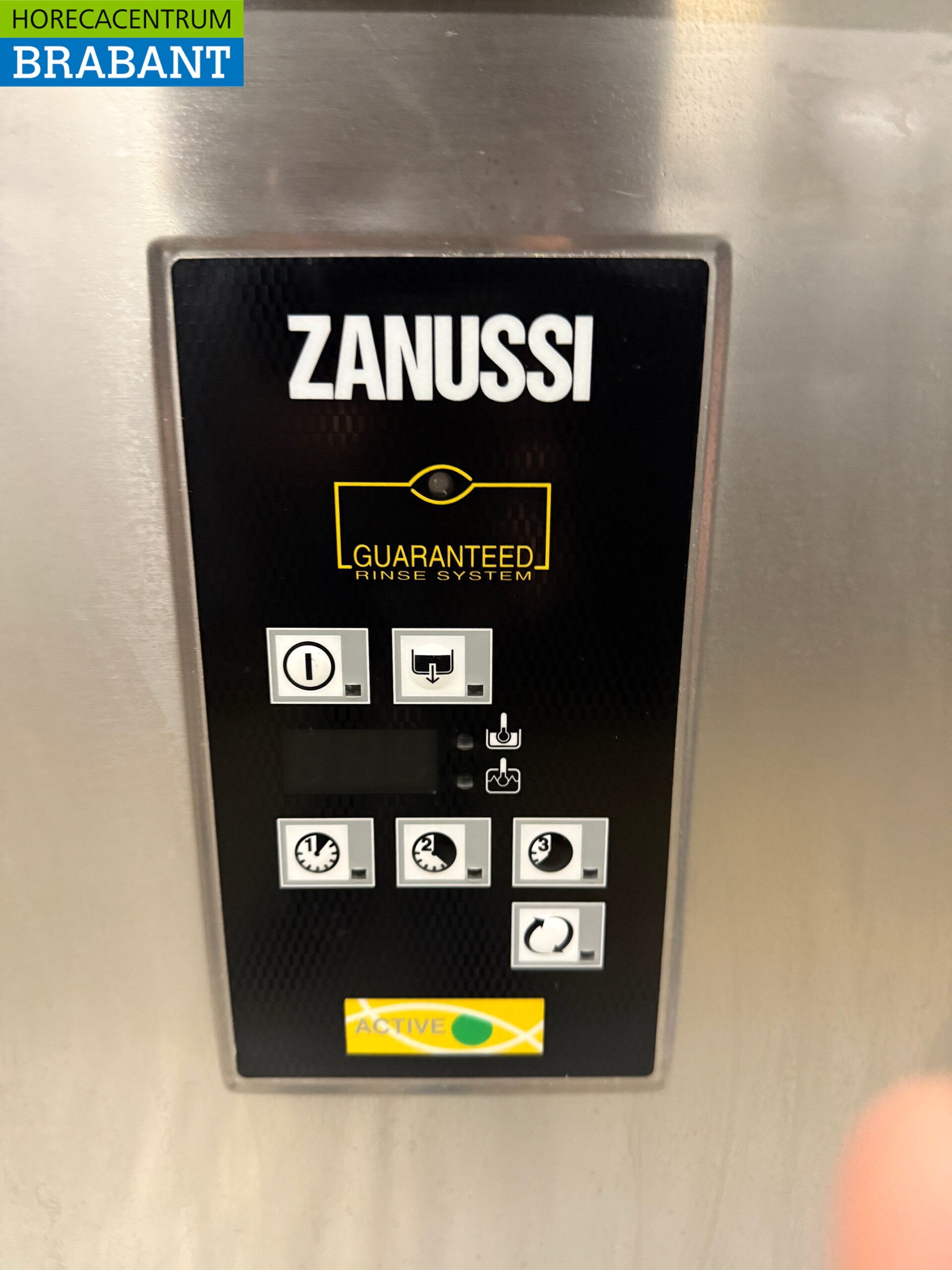 Stainless steel Zanussi Sliding dishwasher 400V Catering - Image 6