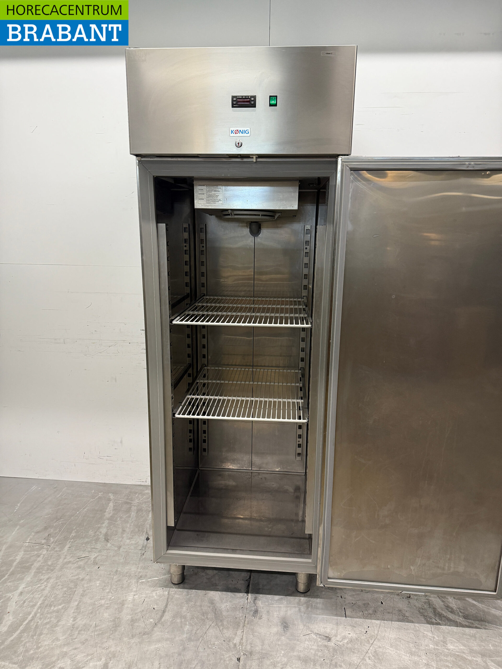 Stainless steel Studio 54 Freezer 700 liters 230V Catering - Image 4