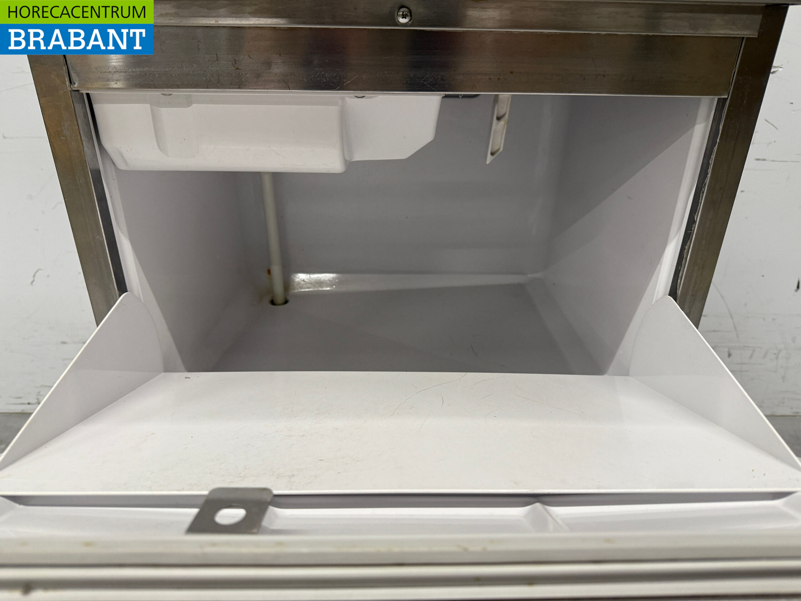 Stainless steel Hoshizaki Ice cube machine with 15 kg bunker Produces 47 kg per day 230V Horeca - Image 4