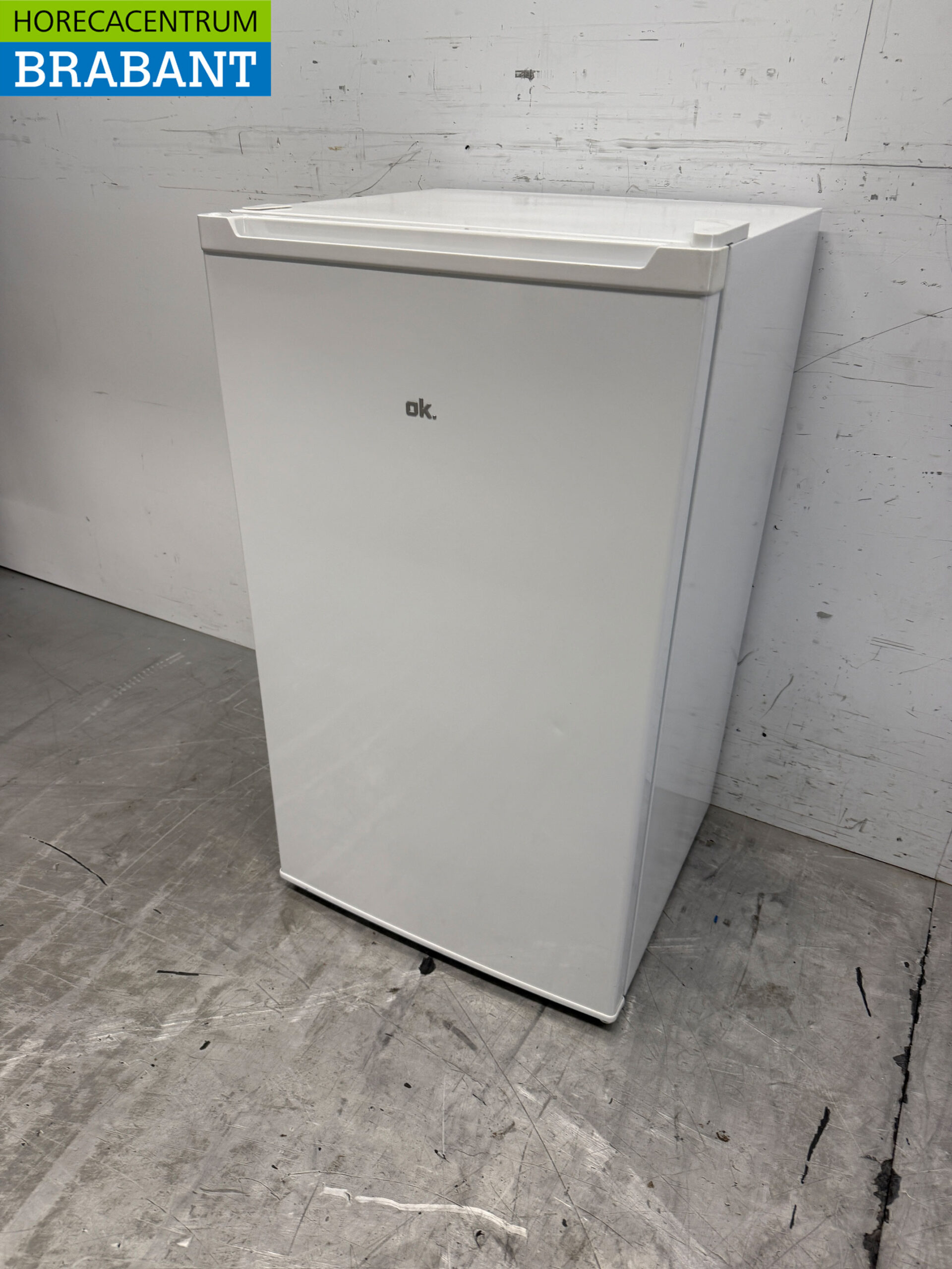 Refrigeration Refrigerator 93 liters 230V Catering - Image 3