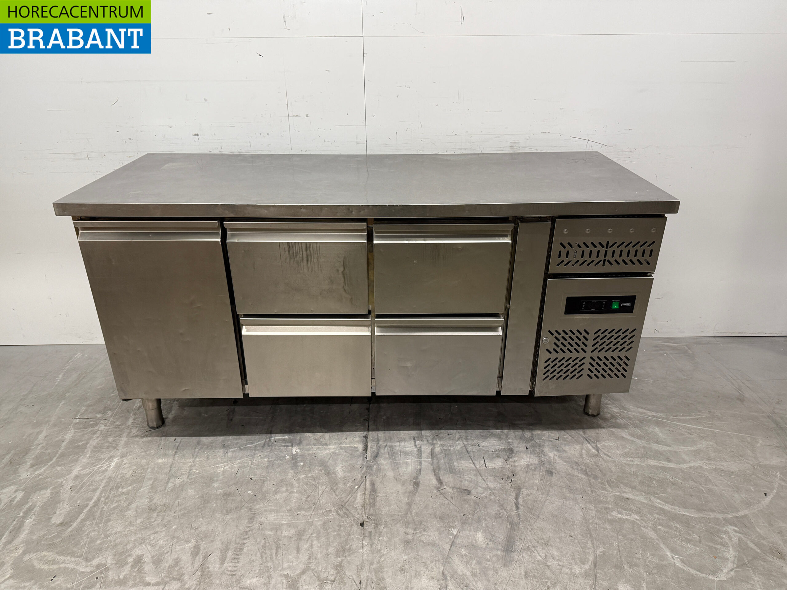 Stainless steel Maxxfrost Refrigerated Workbench 1 door and 4 drawers 179,5 cm 230V Horeca