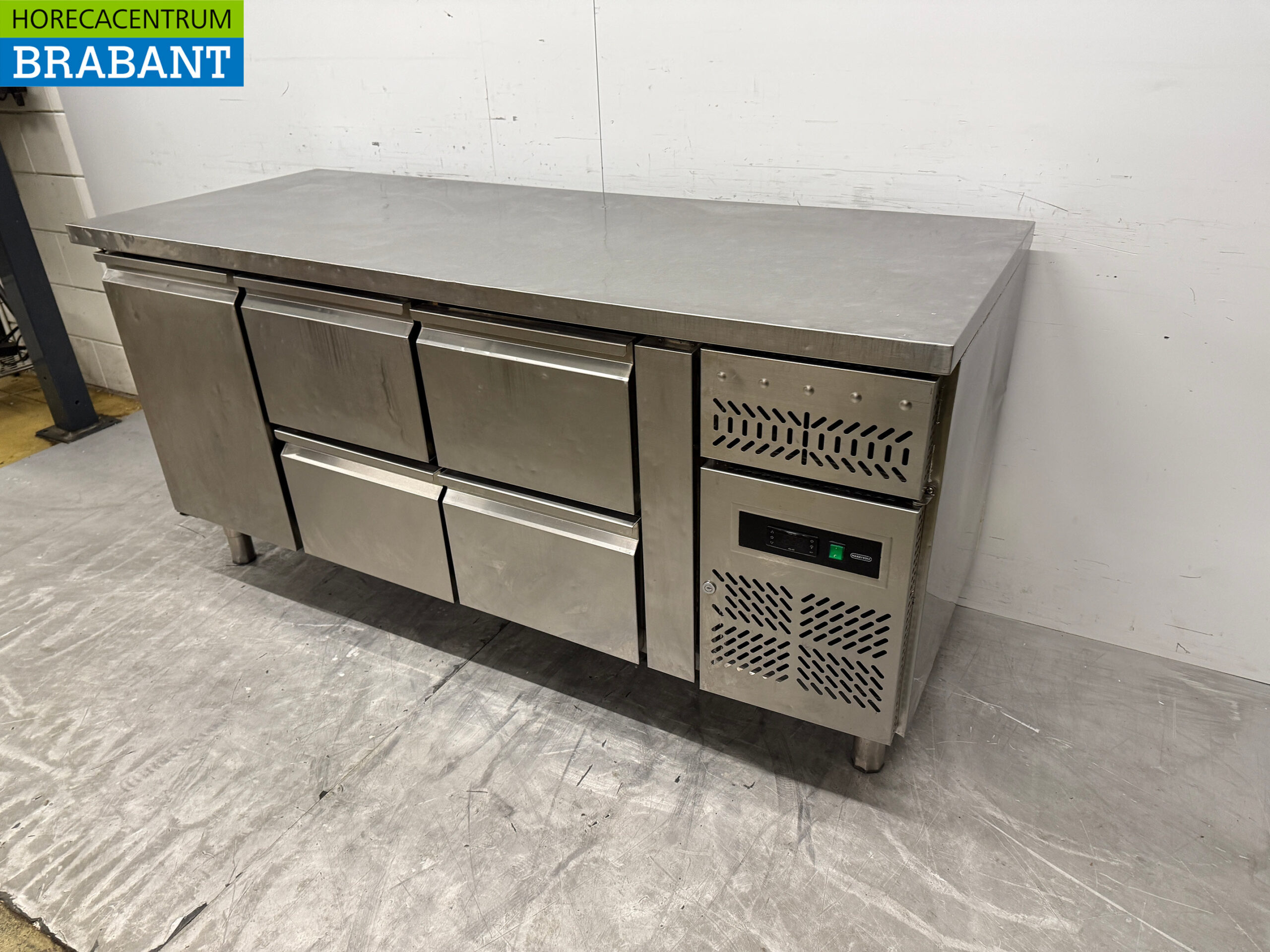 Stainless steel Maxxfrost Refrigerated Workbench 1 door and 4 drawers 179,5 cm 230V Horeca - Image 2