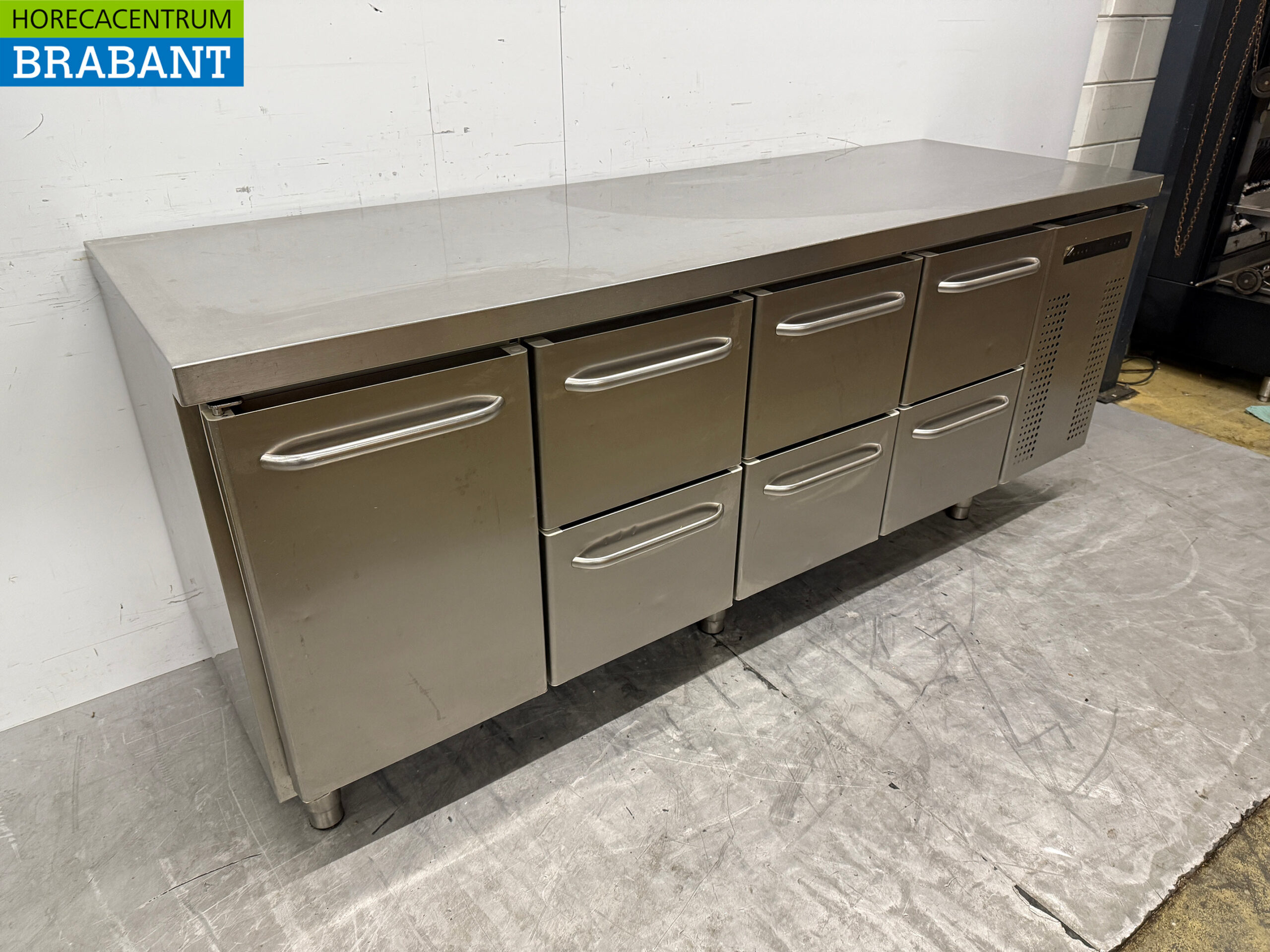 Stainless steel Gram Refrigerated Workbench 6 drawers and 1 door 216 cm 230V Horeca - Image 3