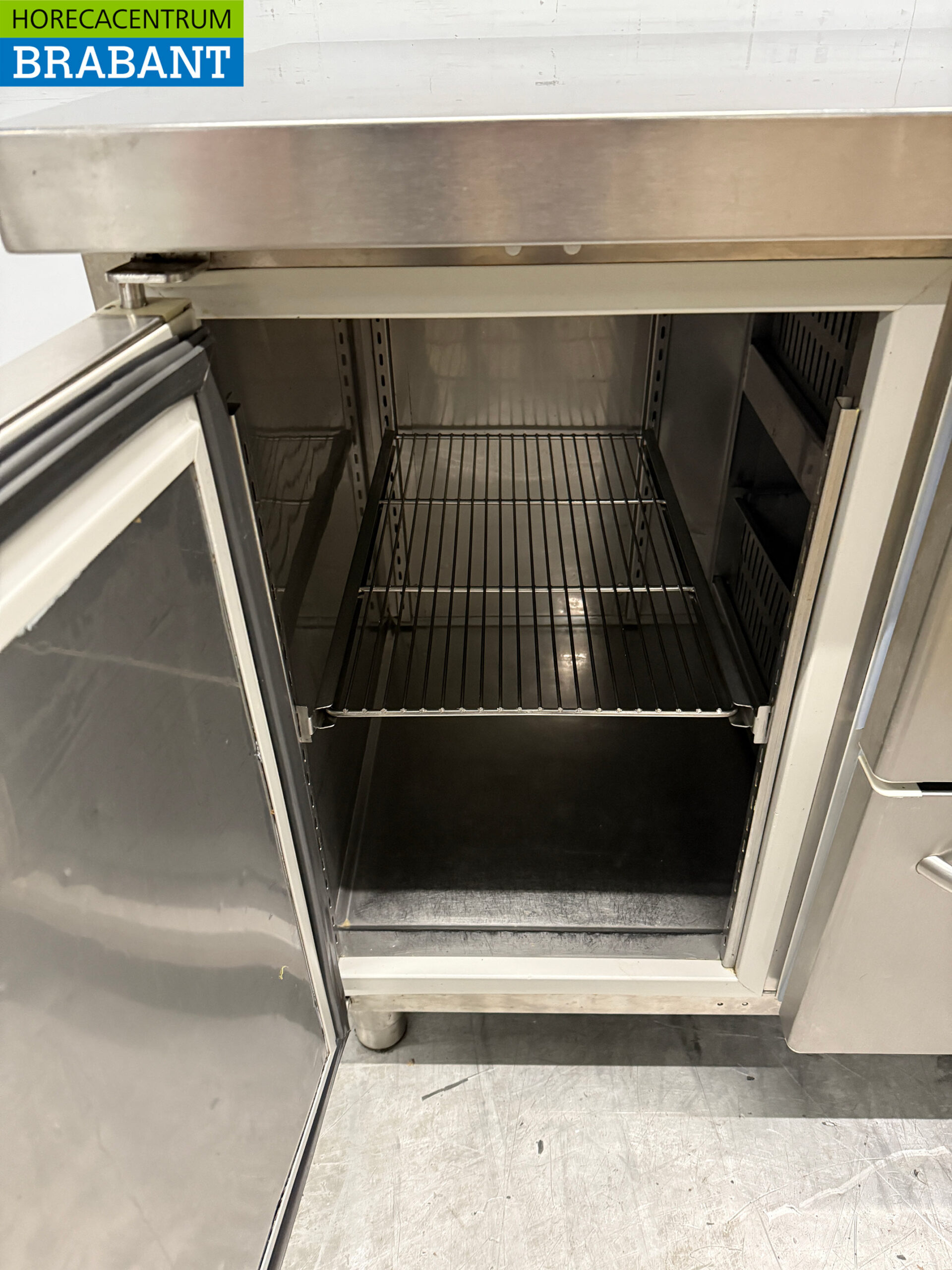 Stainless steel Gram Refrigerated Workbench 6 drawers and 1 door 216 cm 230V Horeca - Image 4