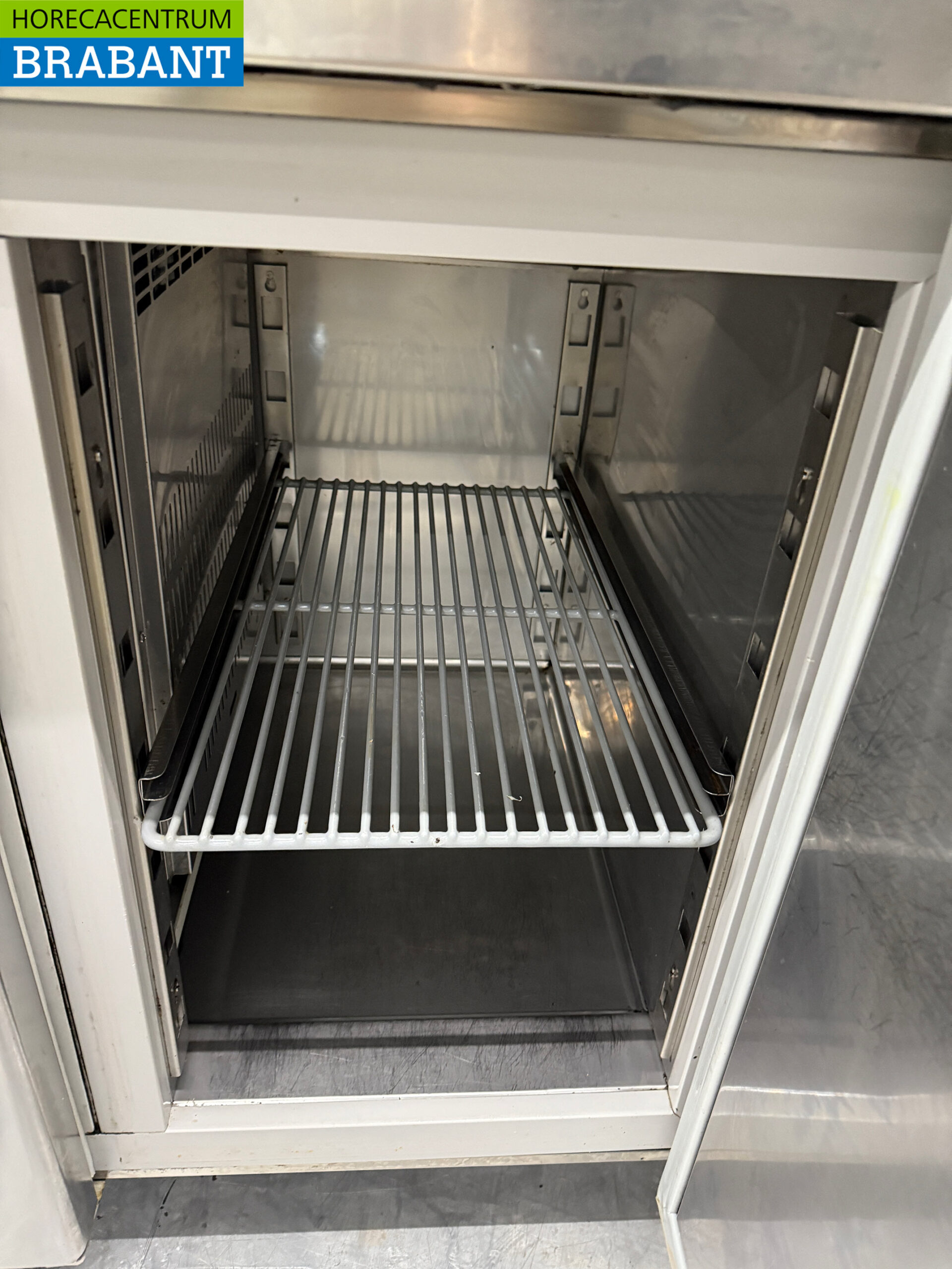 Stainless steel Diamond Refrigerated workbench with saladiere 4 doors 219 cm 230V Catering - Image 8