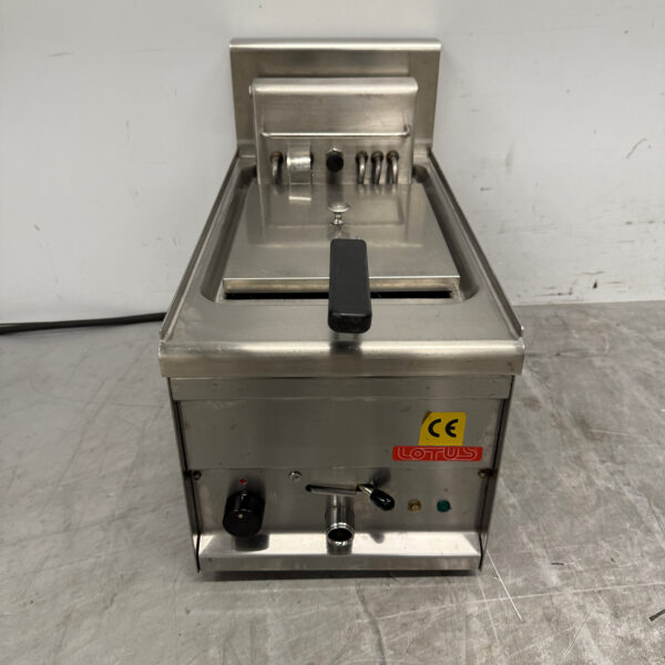 Stainless steel Lotus Fryer 8 liter 400V Horeca