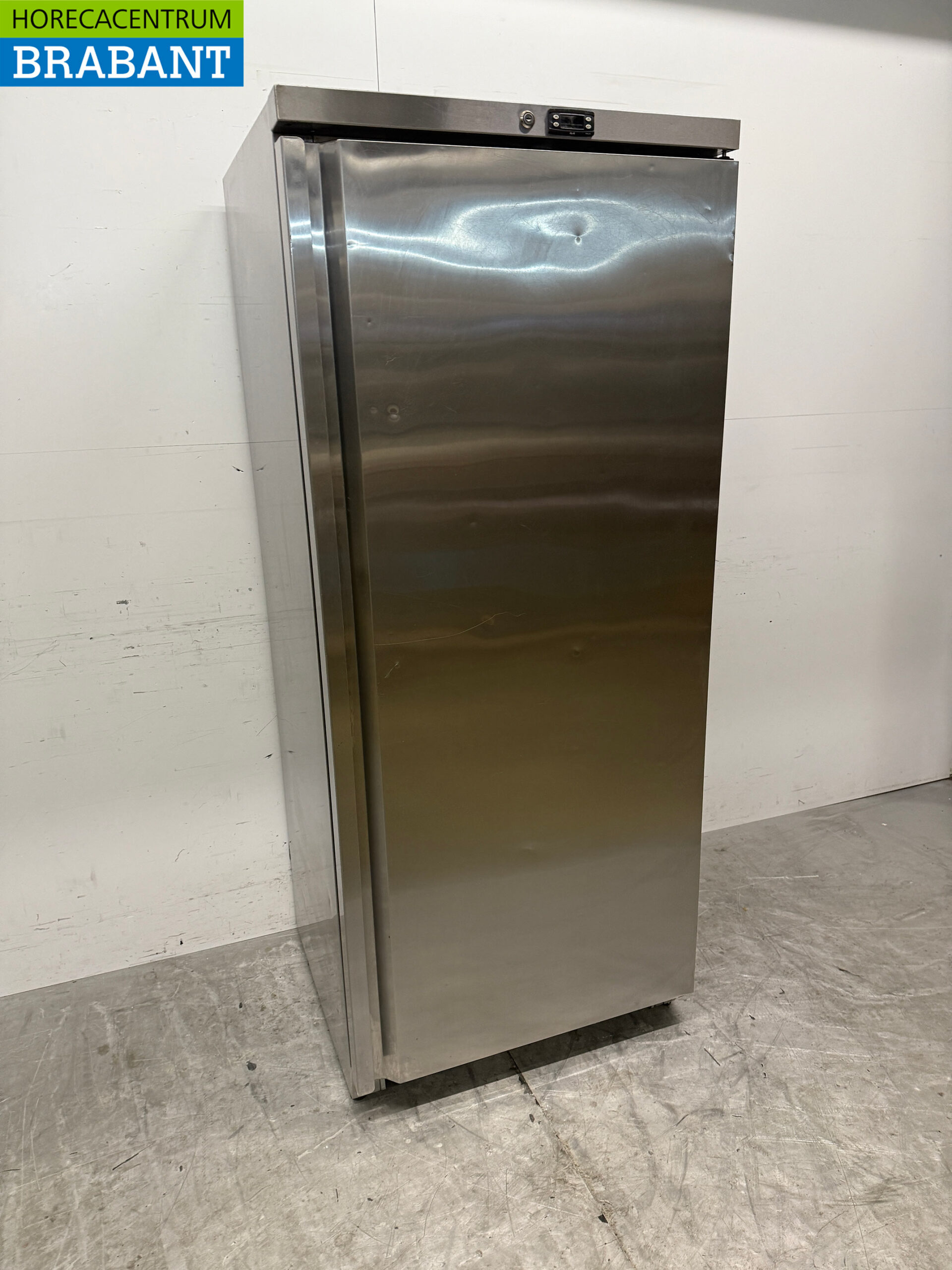 Stainless steel Freezer 600 liters 230V Horeca - Image 3