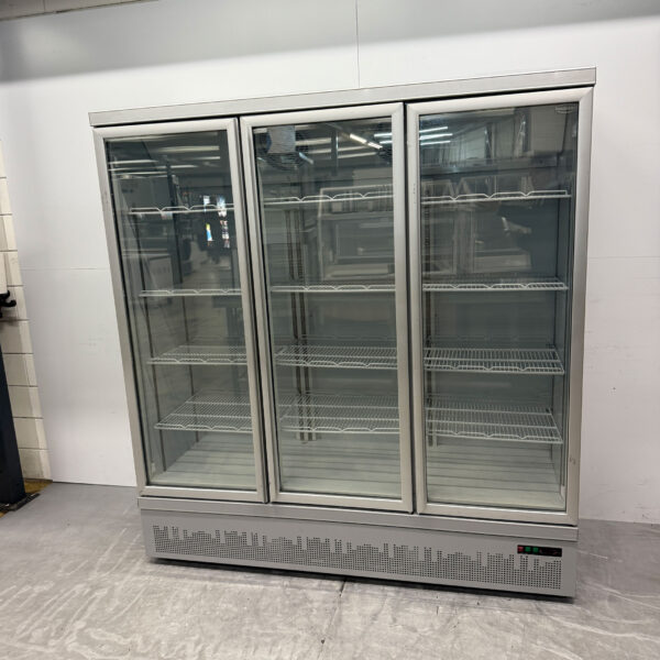 Combisteel glass door refrigeration cooler with glass doors 1530 liters 230V Horeca