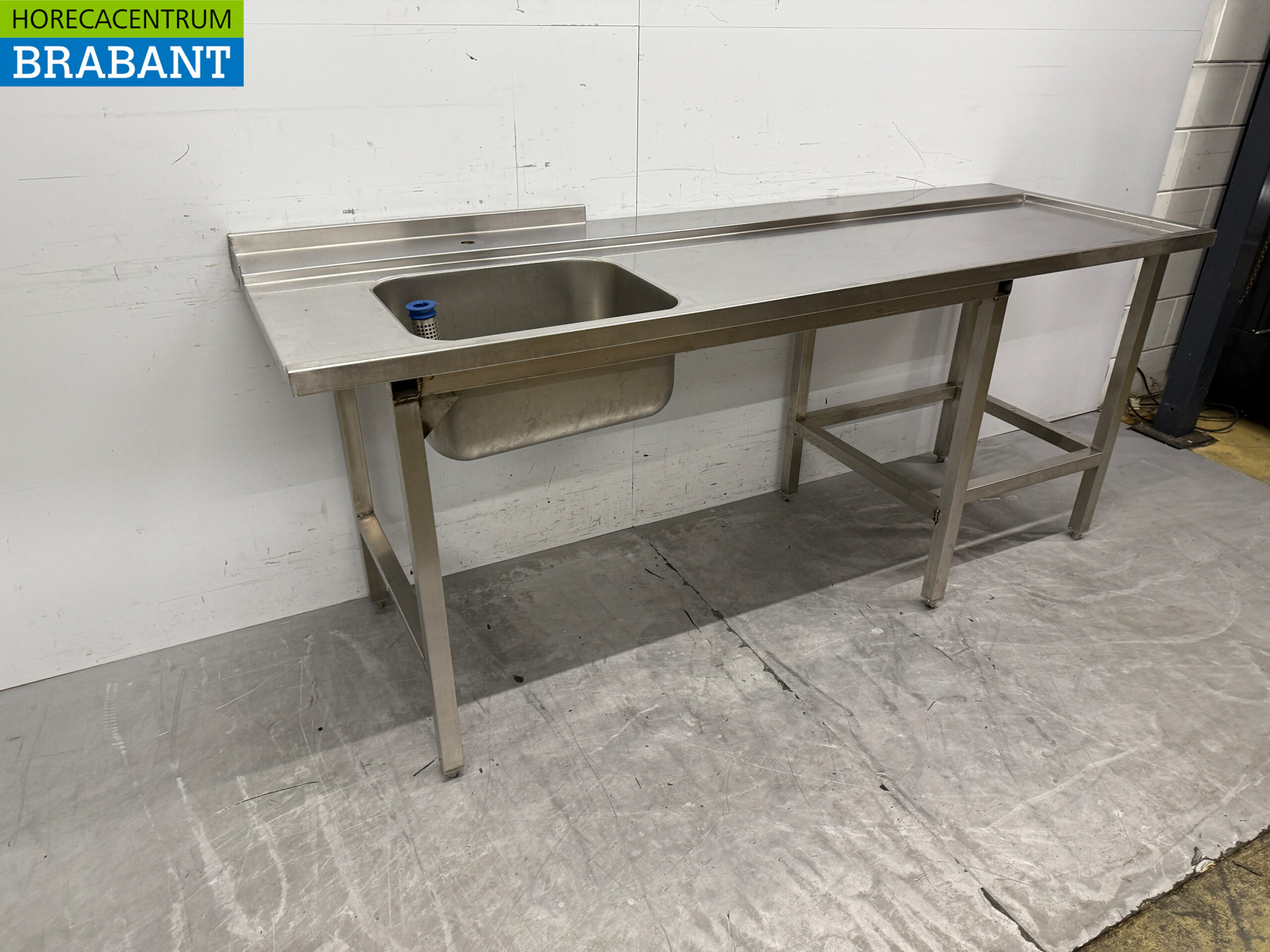 Stainless steel feeding table tbv Doorsluifvaatwasser 209,5 x 71,5 x 89,5 cm Horeca - Image 3