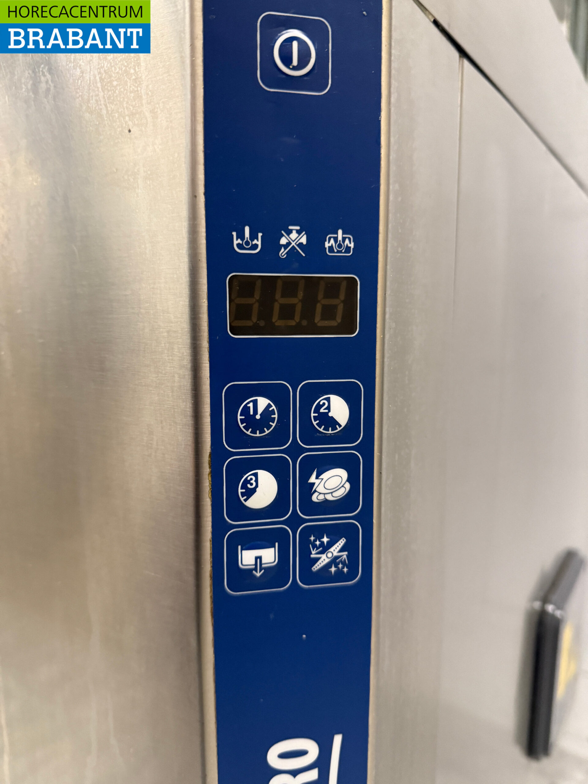 Stainless steel Zanussi Sliding dishwasher with drain pump 400V Catering - Image 6