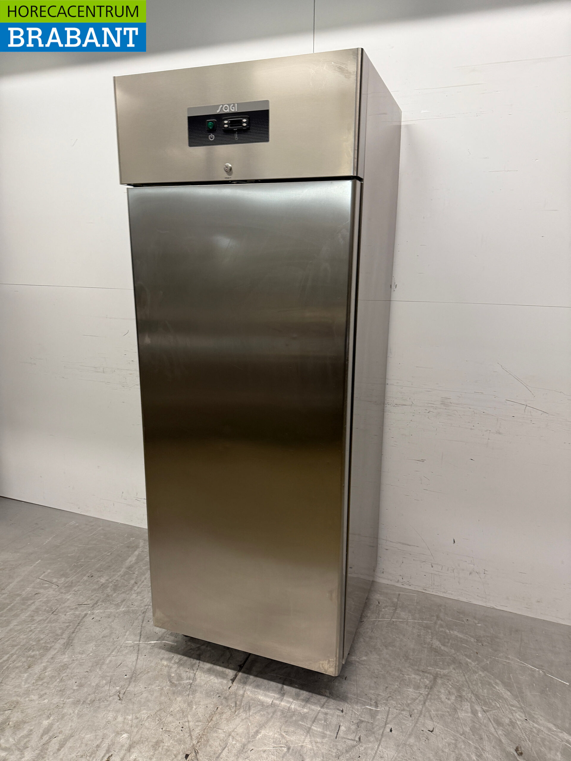 Stainless steel Sagi Freezer 600 liters 230V Catering - Image 2