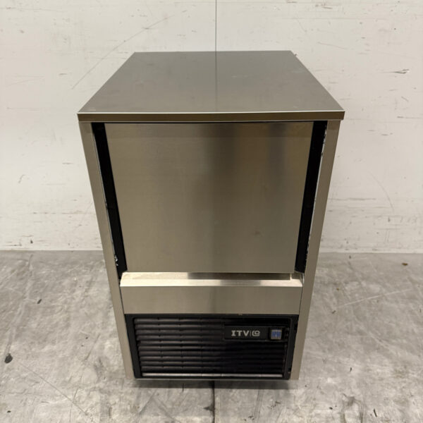 Stainless steel ITV Ice cube machine 25 kg/24h bunker 6 kilos 230V Horeca