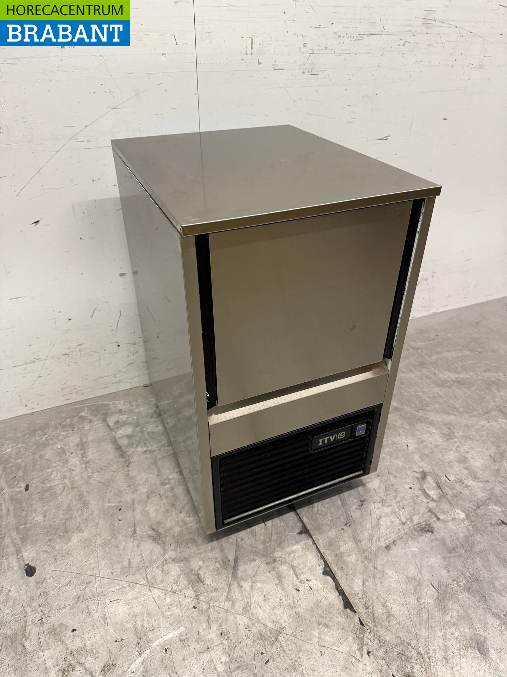 Stainless steel ITV Ice cube machine 25 kg/24h bunker 6 kilos 230V Horeca - Image 3