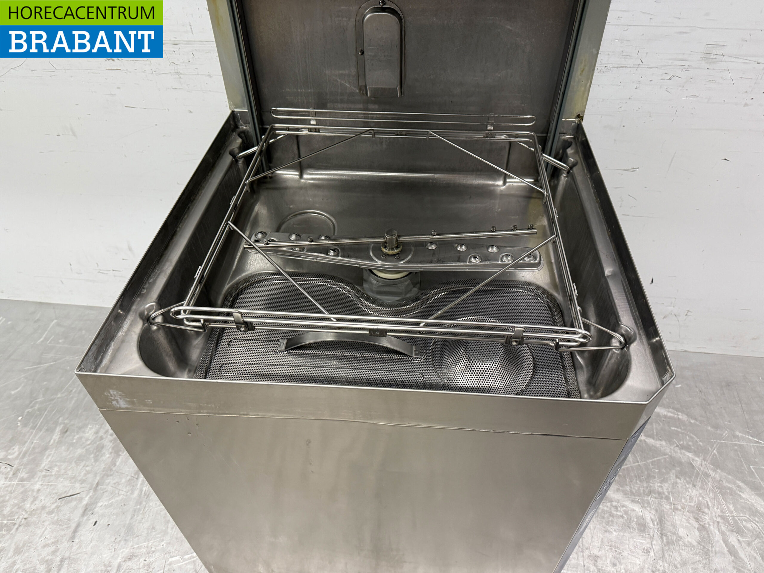 Stainless steel Zanussi Sliding dishwasher 400V Catering - Image 5