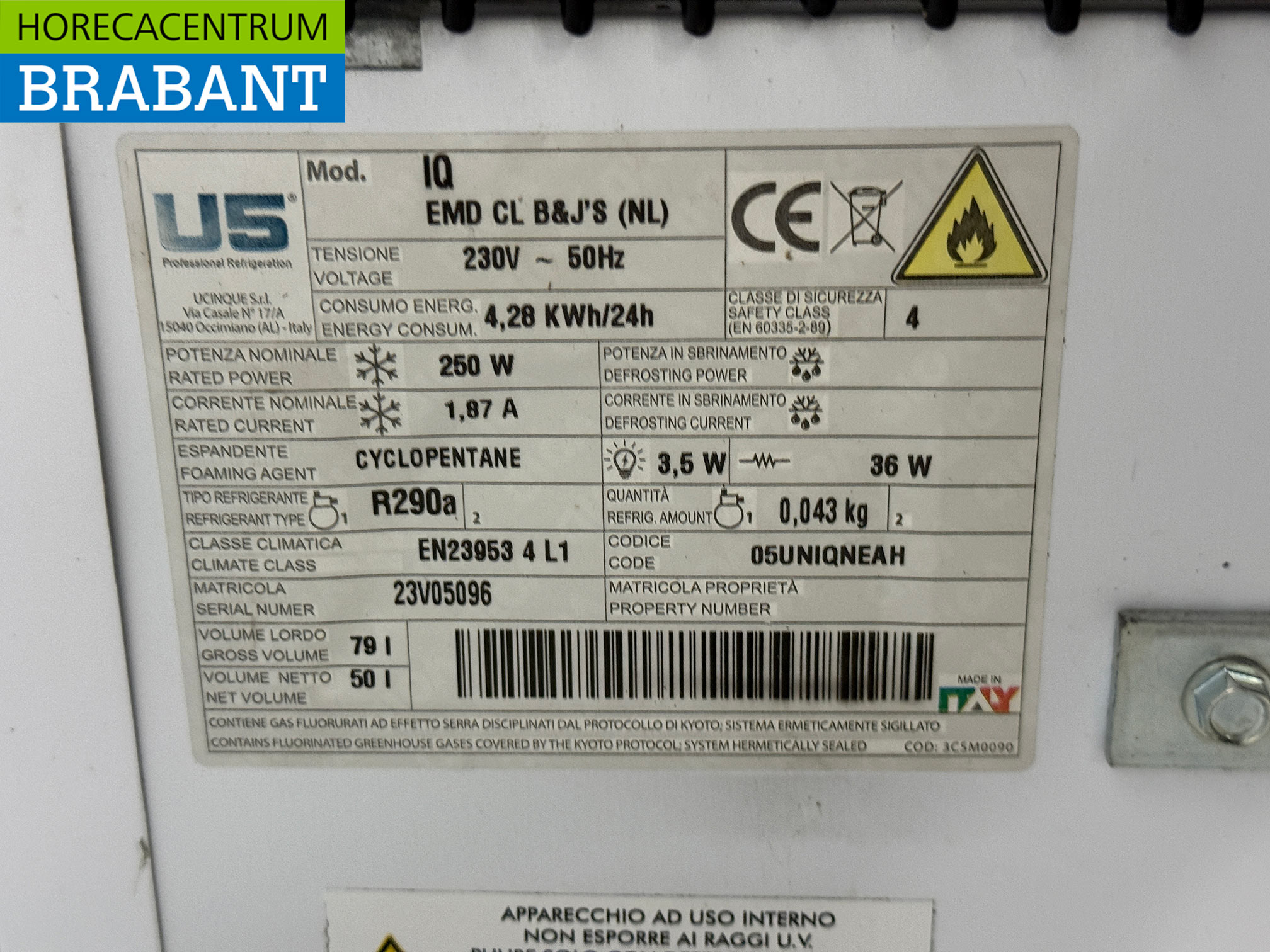 Ben & Jerry's Glass Door Freezer 79 liters 230V Catering - Image 5