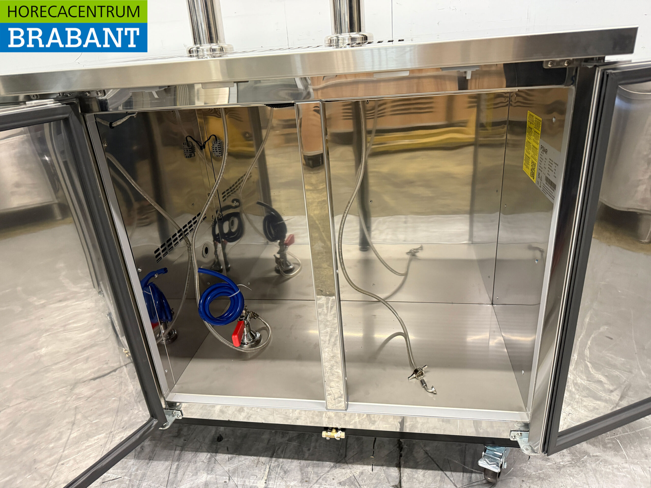 Polar GE633 Mobile beer cooler keg cooler beer tap with double tap and accessories 230V Catering - Image 4