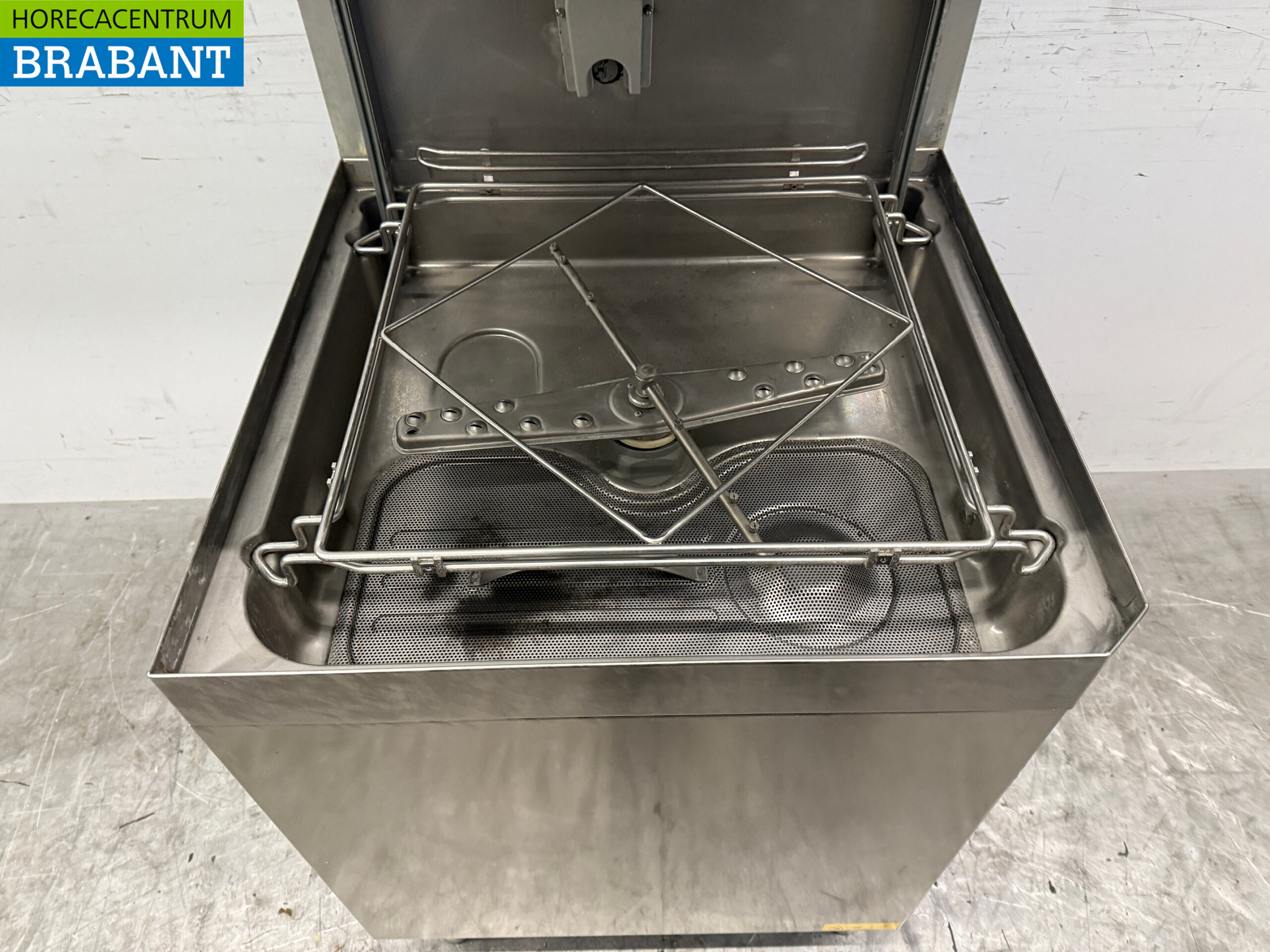 Stainless steel Zanussi Sliding dishwasher 400V Catering - Image 4