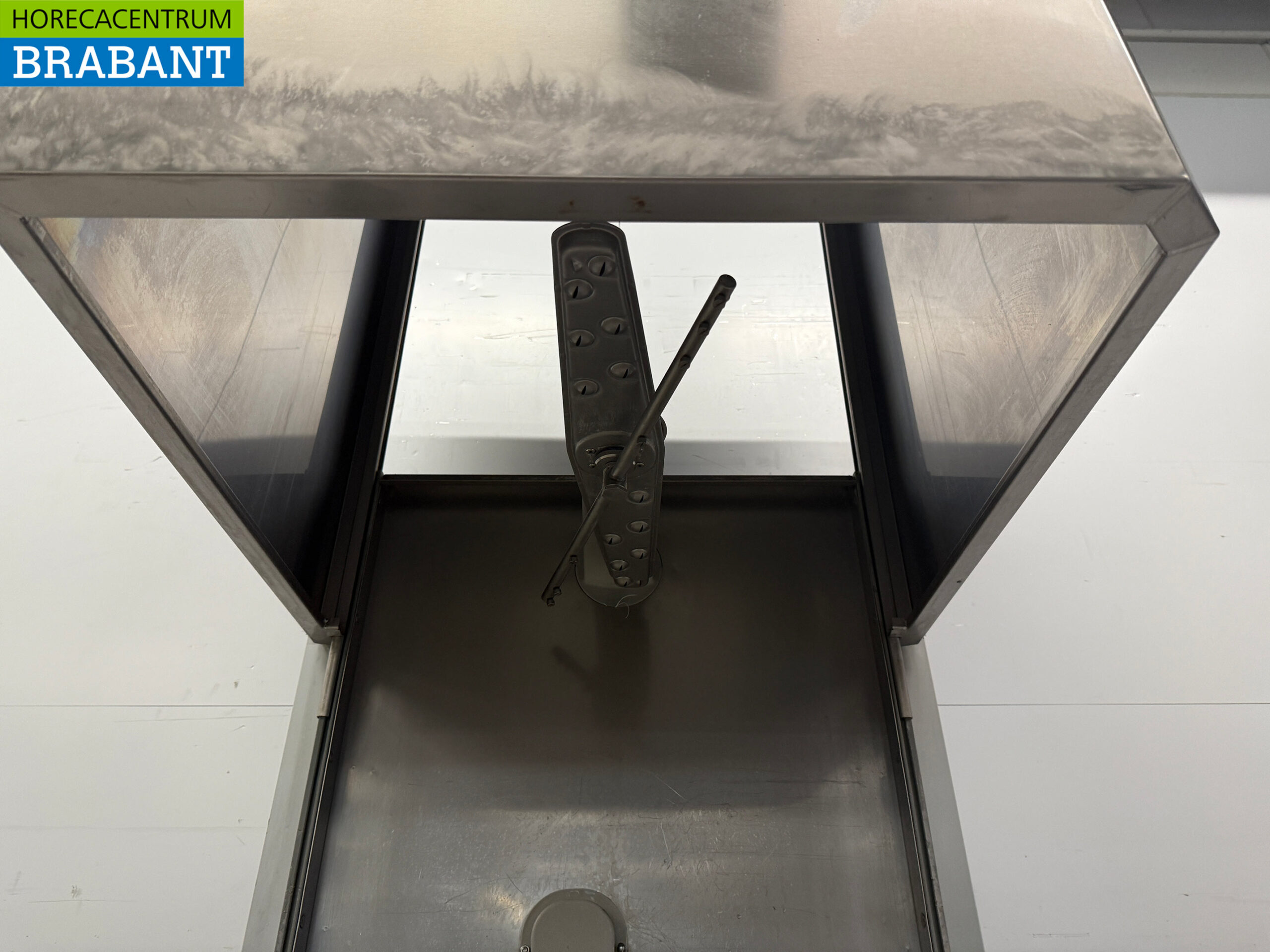 Stainless steel Zanussi Sliding dishwasher 400V Catering - Image 5