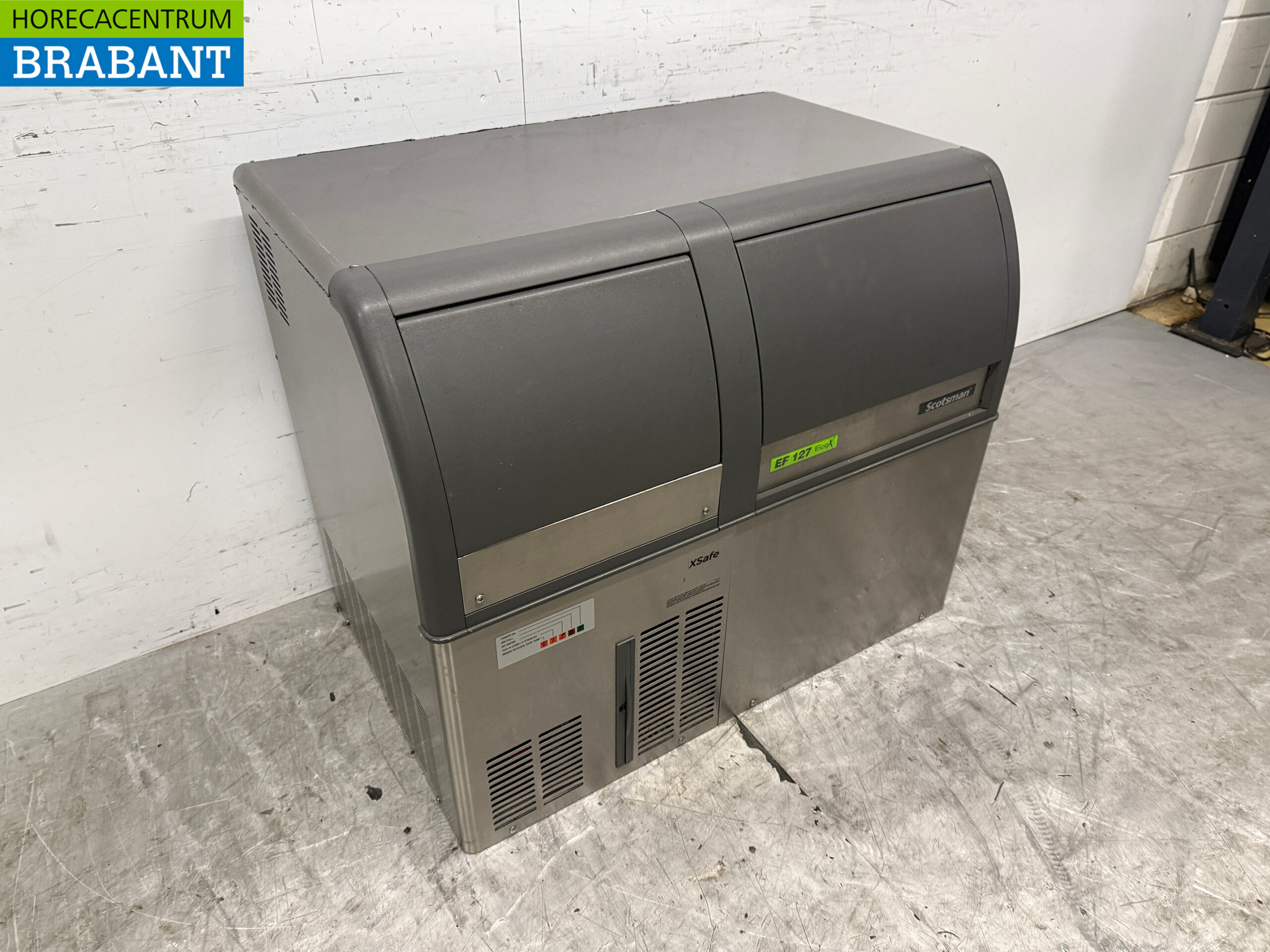 Stainless steel Scotsman Peeling ice machine 127 kg per day 40 kg bunker 230V Horeca - Image 3