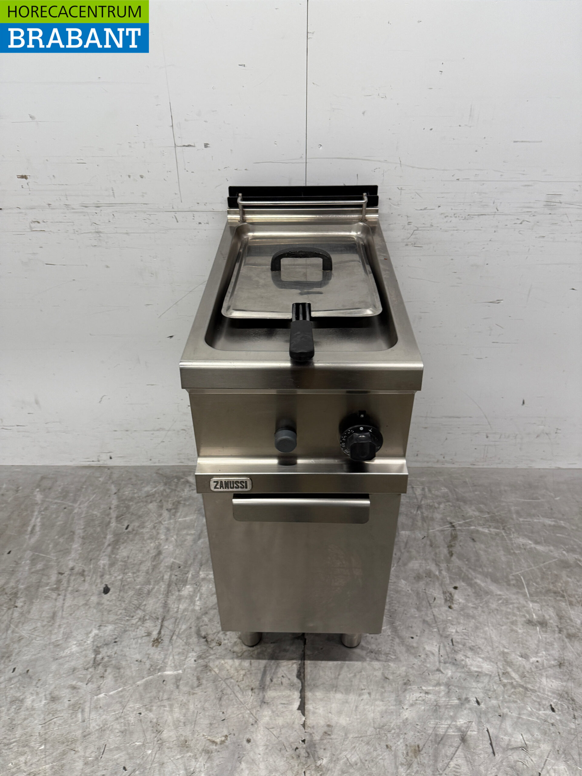Stainless steel Zanussi Fryer 14 liter GAS Catering