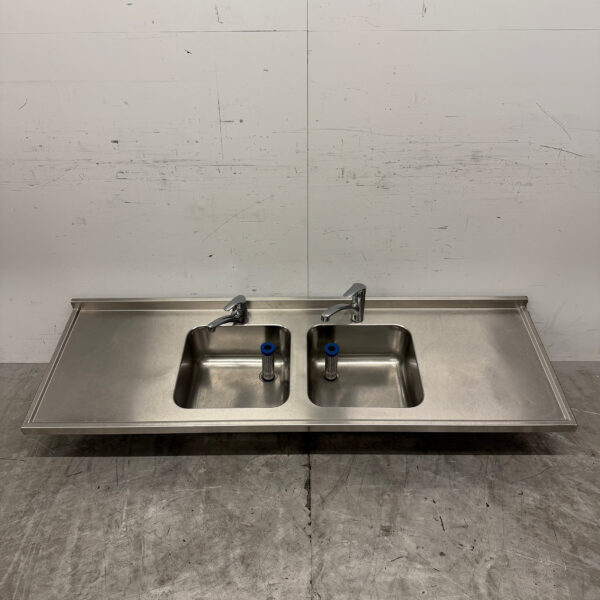 Stainless steel Sink Top Double Sinks with faucet 183 cm Catering