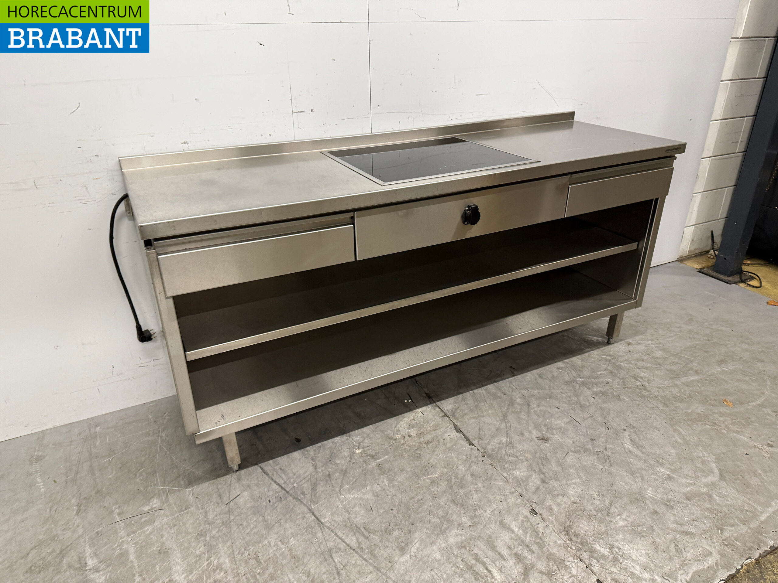 Stainless steel Worktable with built-in induction Cooker 188 cm 400V Horeca - Image 2