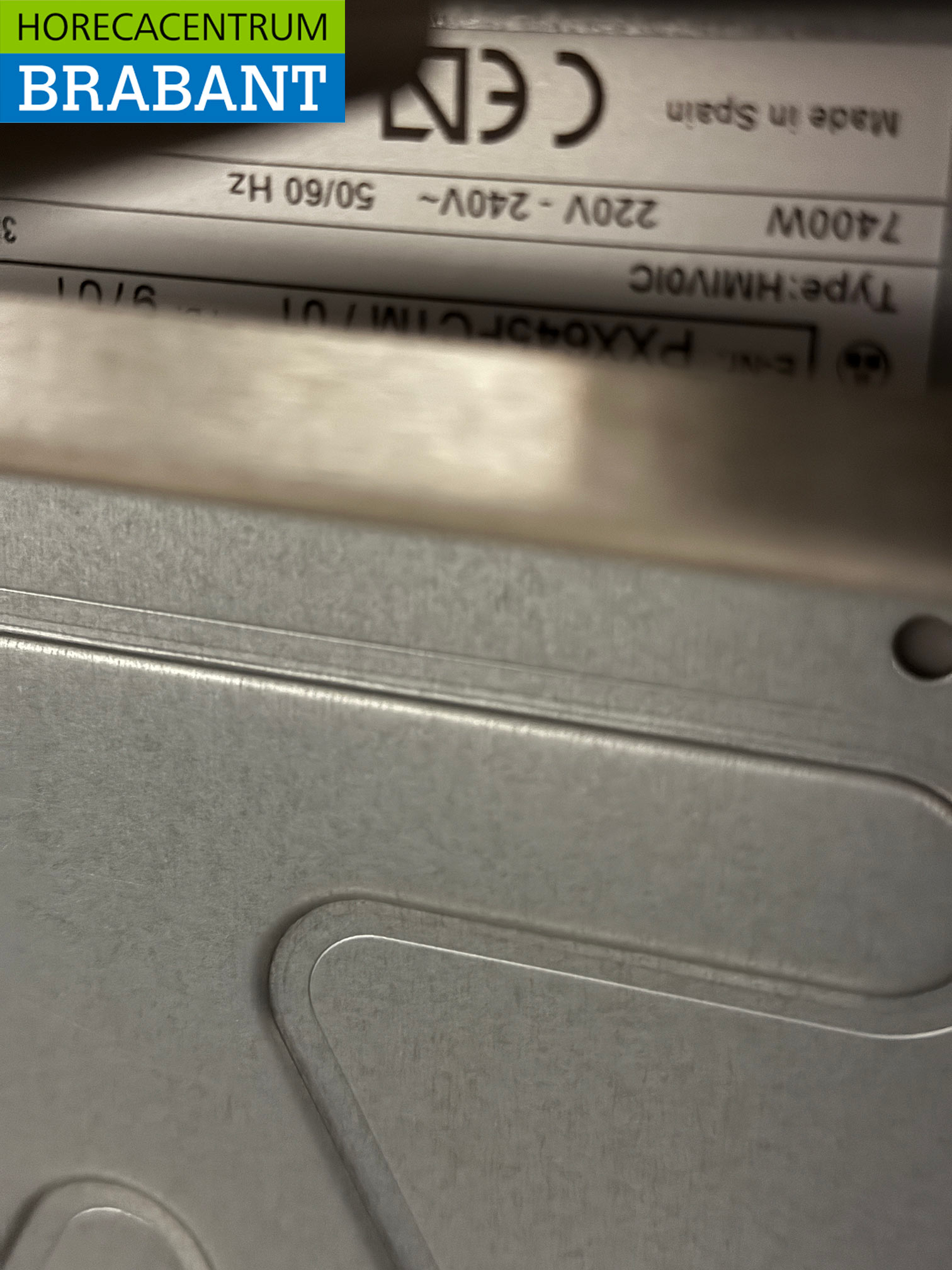 Stainless steel Worktable with built-in induction Cooker 188 cm 400V Horeca - Image 5