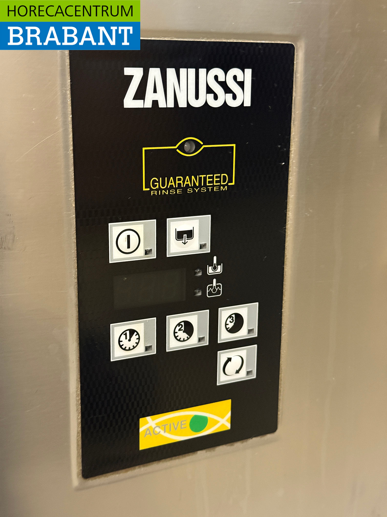 Stainless steel Zanussi Sliding dishwasher 400V Catering - Image 6