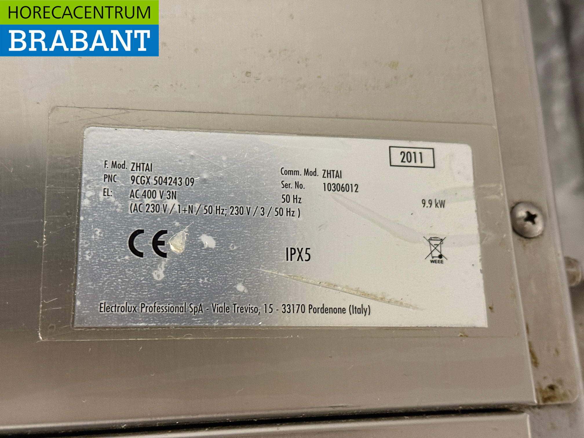 Stainless steel Zanussi Sliding dishwasher 400V Catering - Image 7