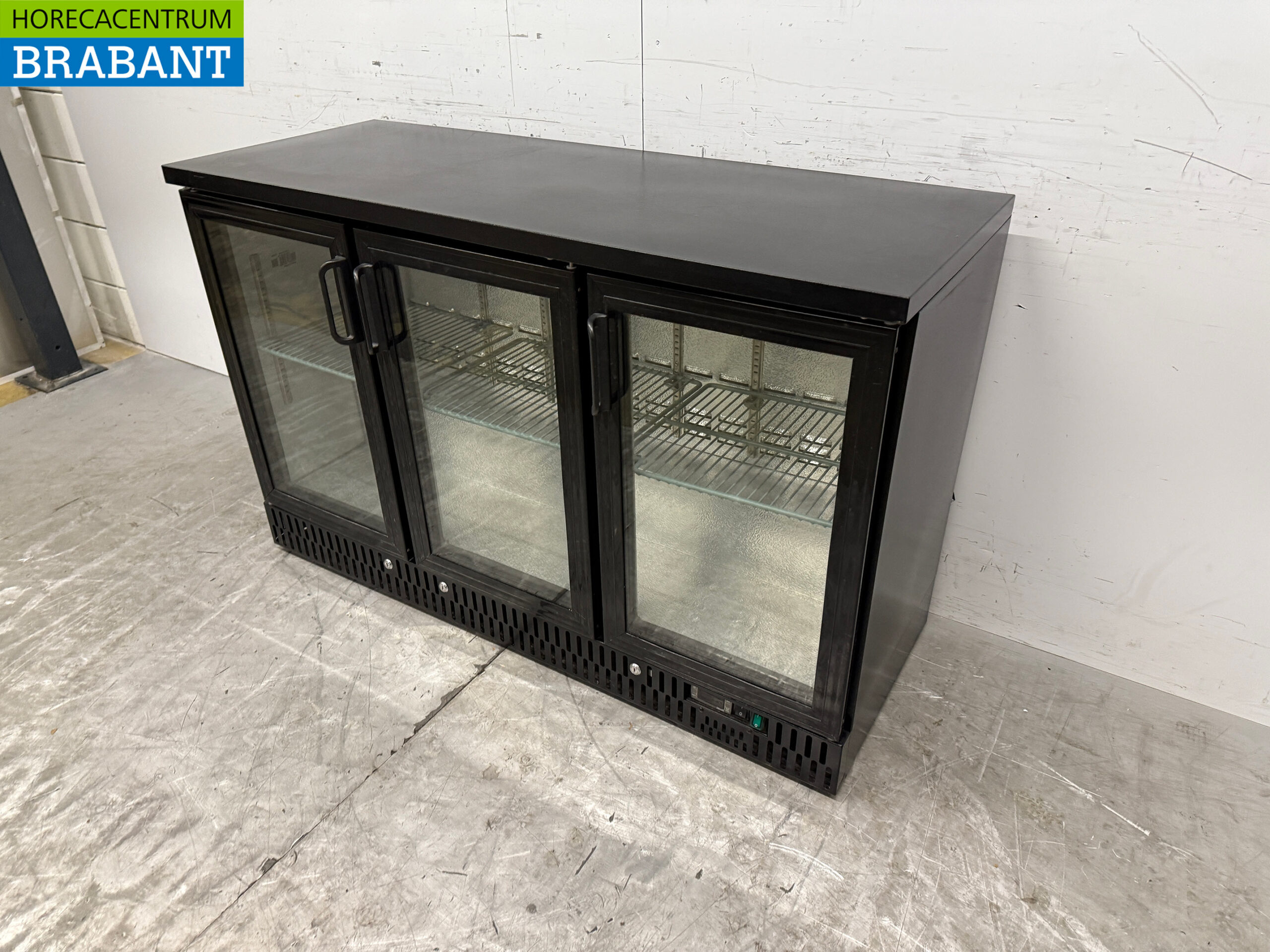 Maxima Bar Refrigerator 3 Glass Folding Doors 135 cm 230V Catering - Image 2