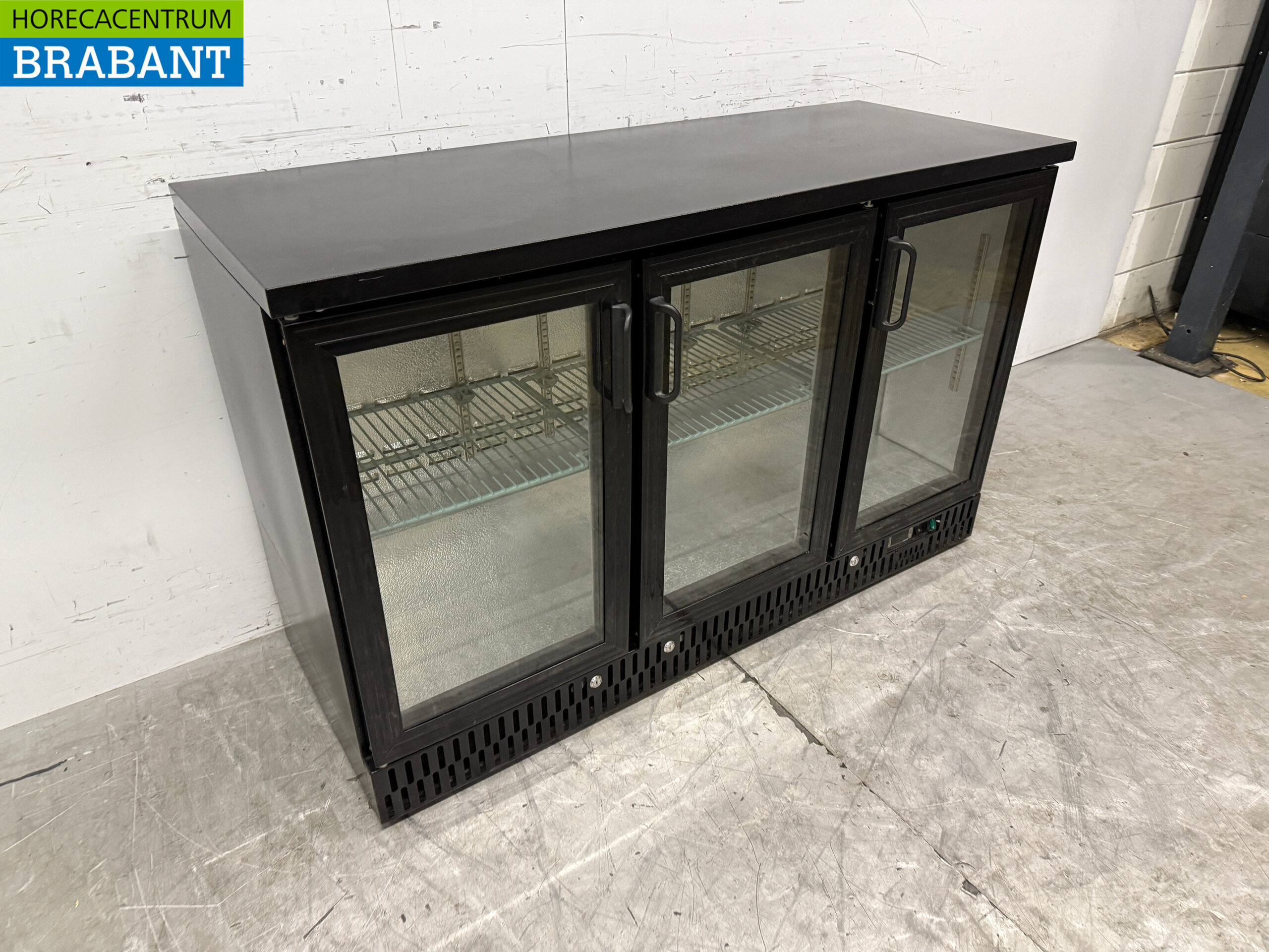 Maxima Bar Refrigerator 3 Glass Folding Doors 135 cm 230V Catering - Image 3