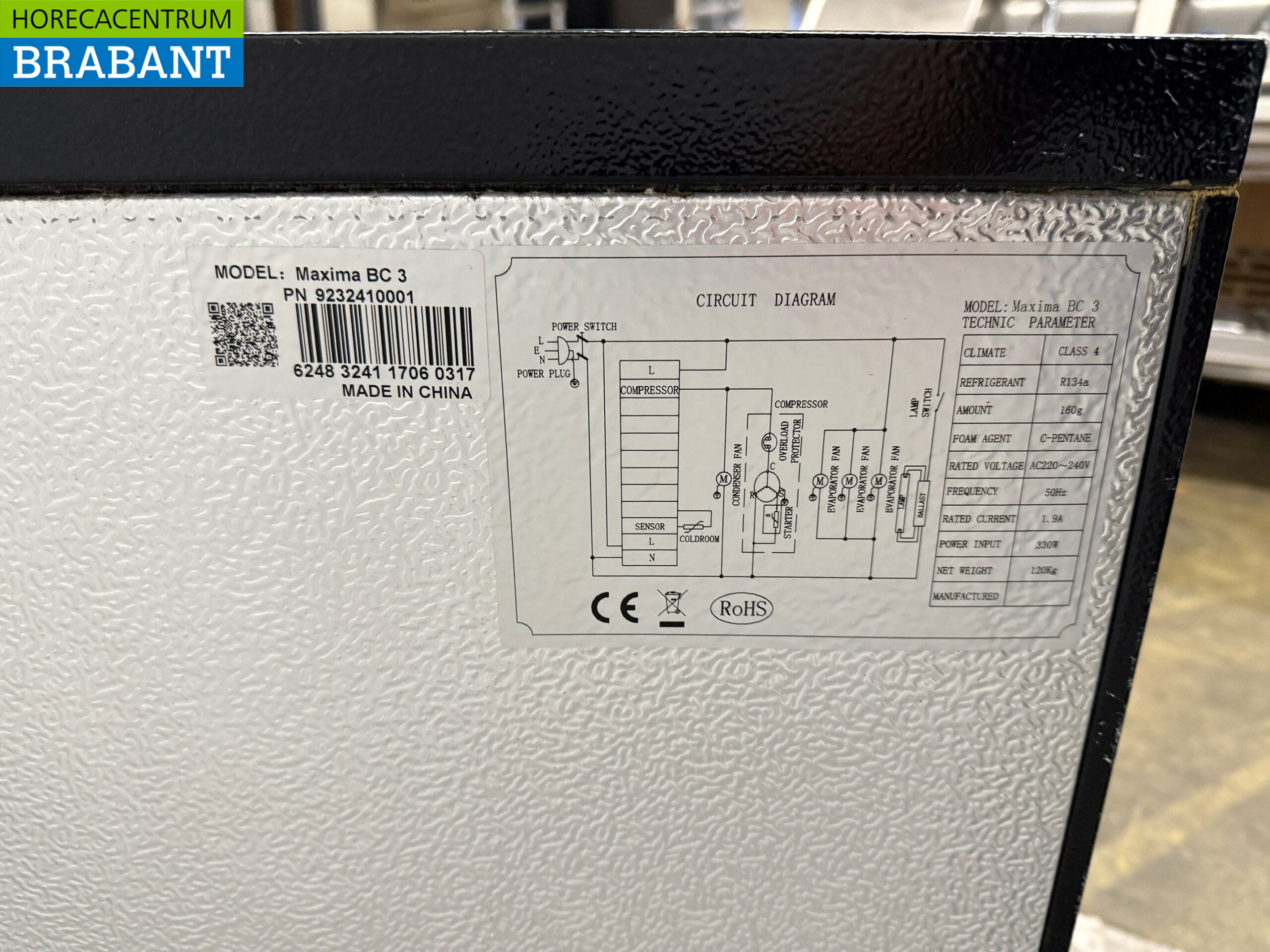 Maxima Bar Refrigerator 3 Glass Folding Doors 135 cm 230V Catering - Image 5